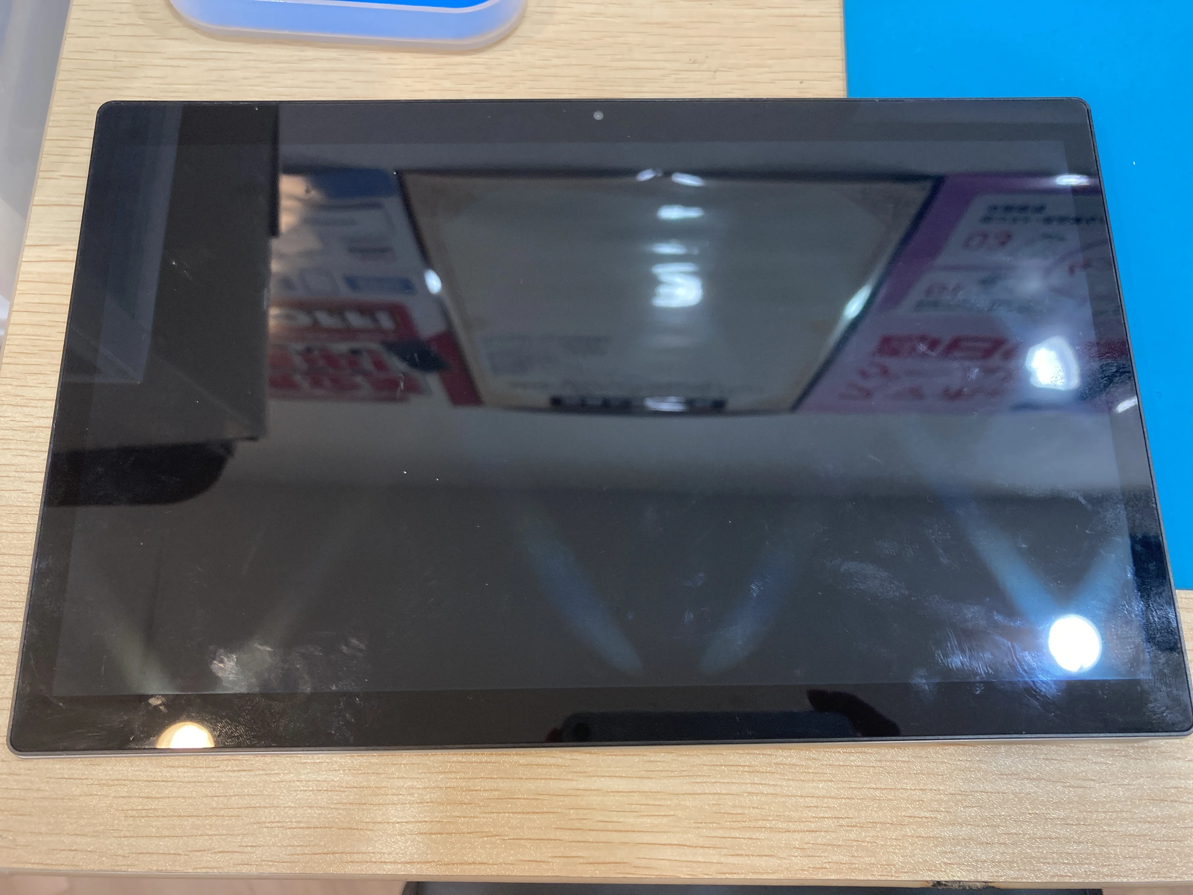 突然の起動不可…Z会タブレットが壊れた？修理店ならメンテナンスのみで