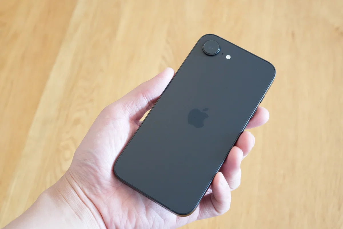 Apple iPhone 17e