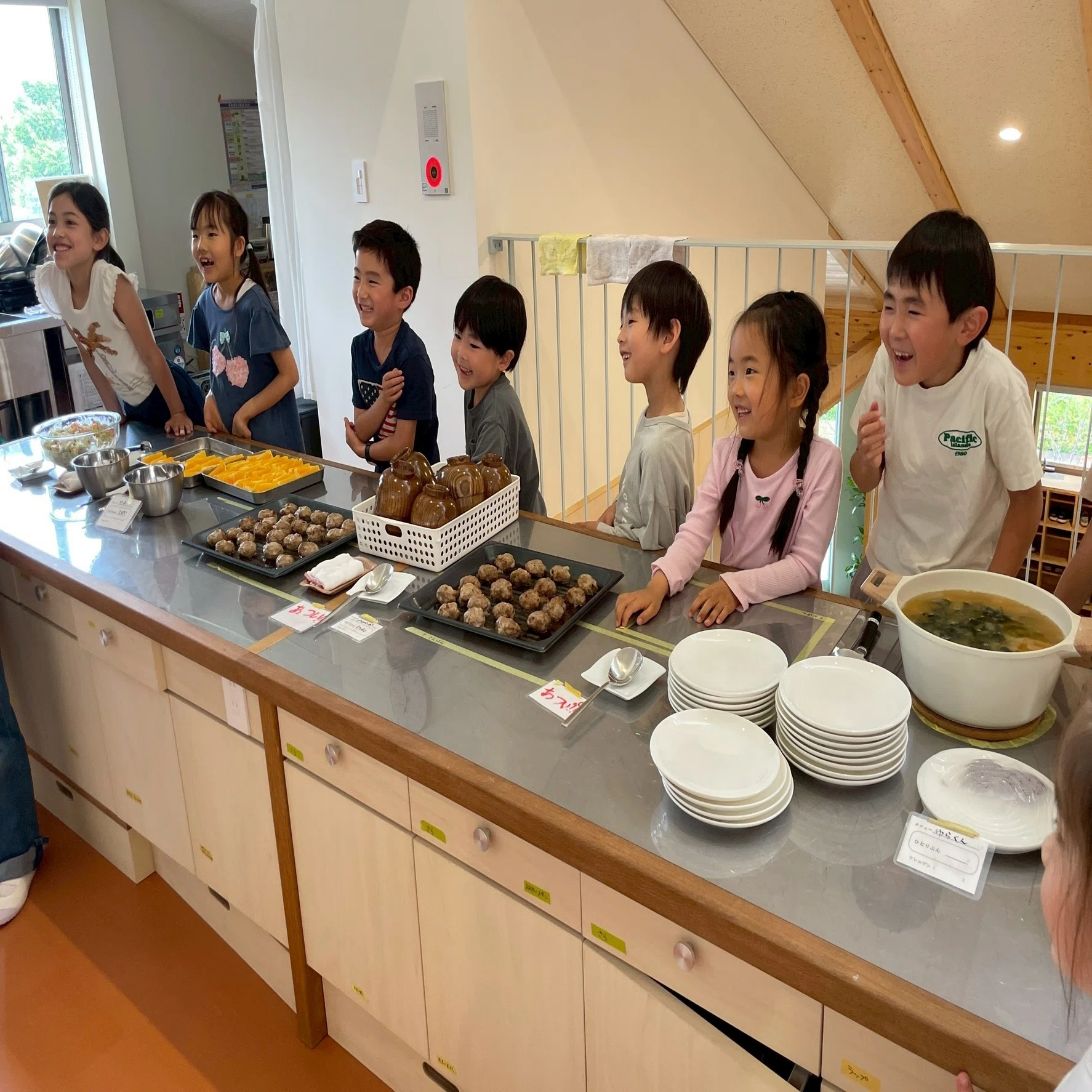 あきる野モンテッソーリスクール保護者の方の声｜0－12歳 