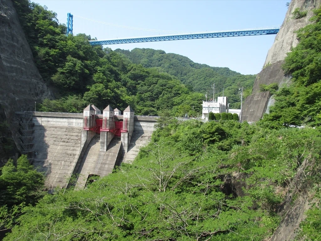 茨城県 竜神ダム 堤体全景