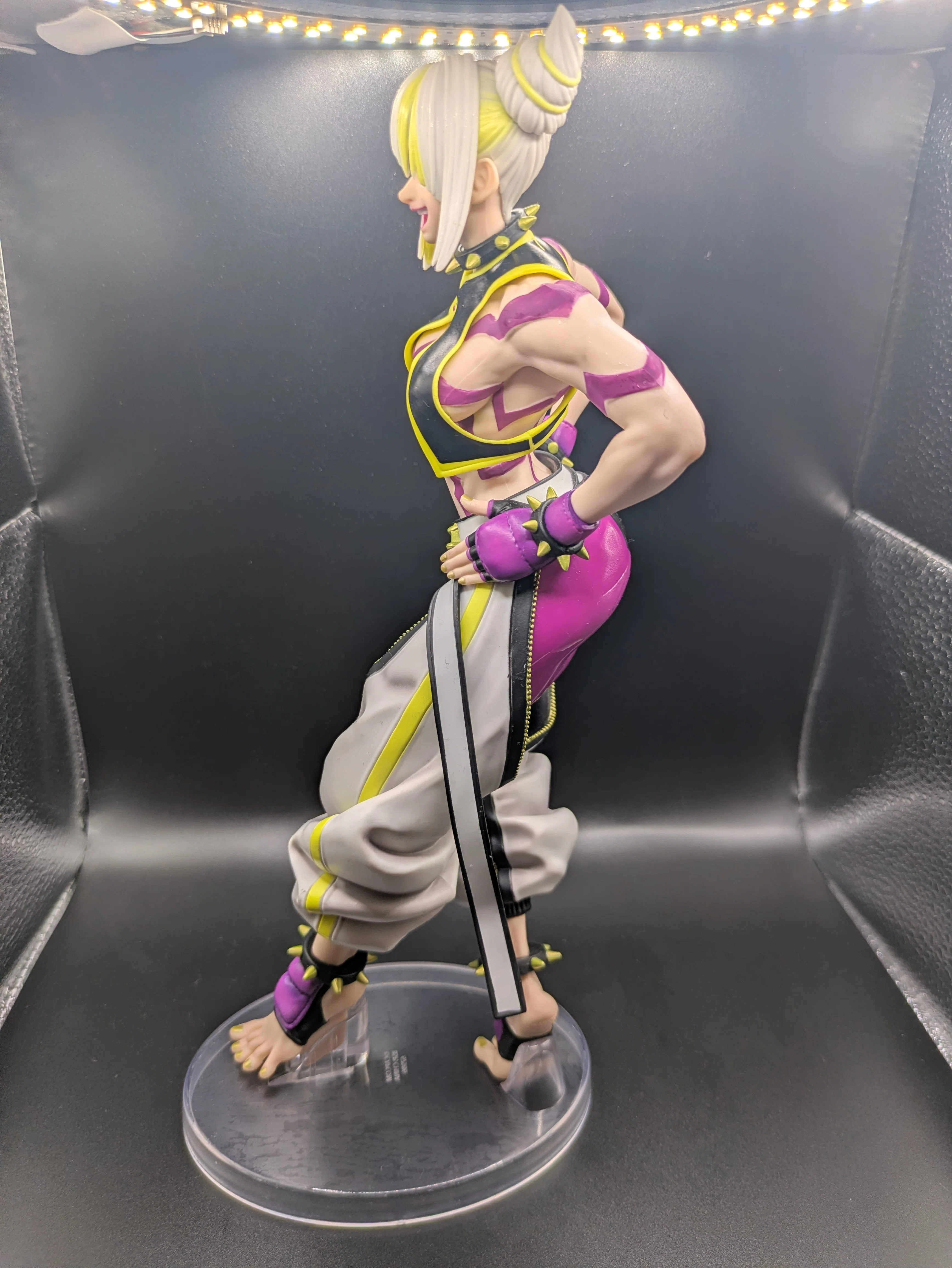 一番くじ ストリートファイター6 B賞 ジュリちゃんのフィギュアを見て