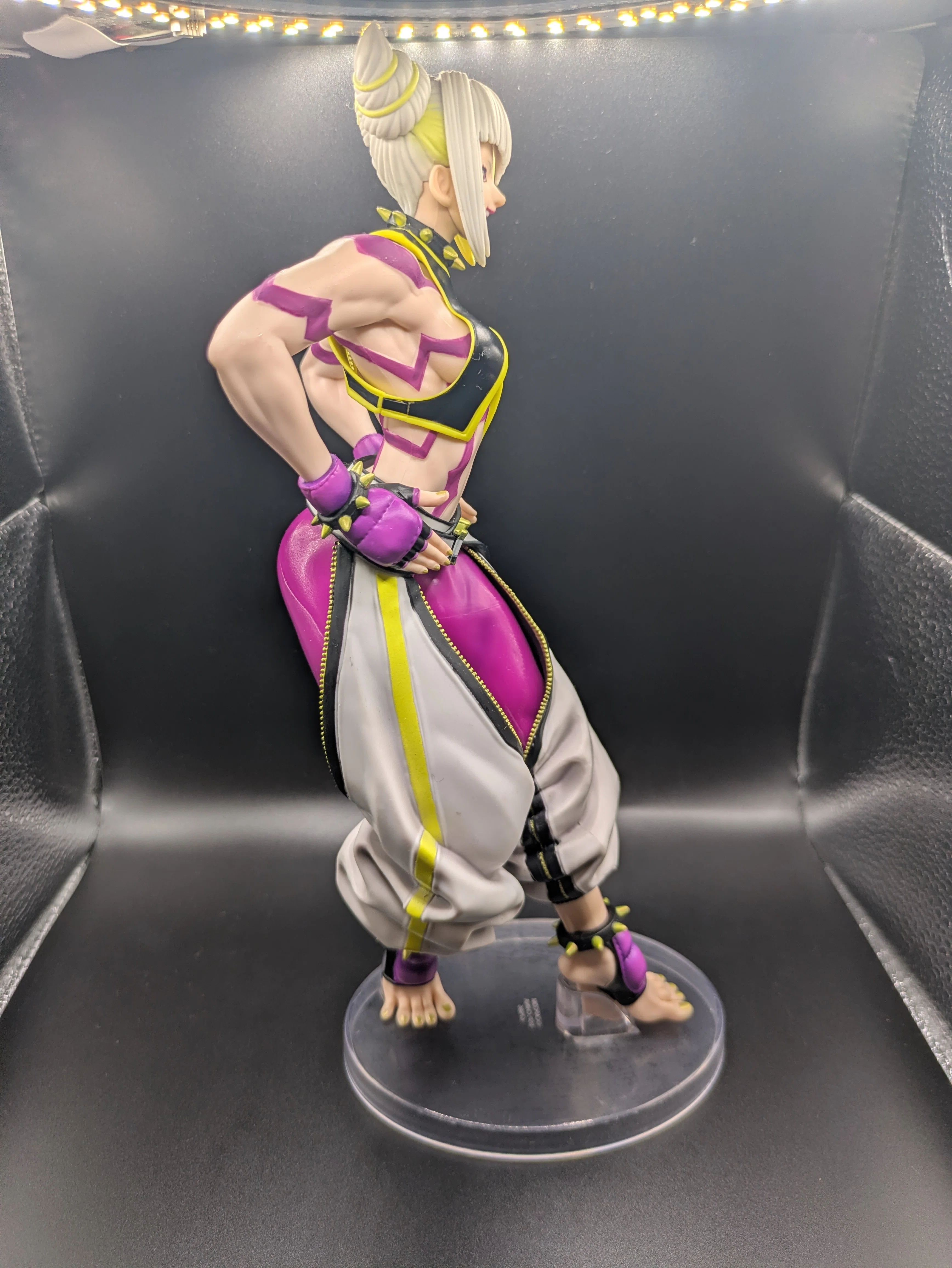 一番くじ ストリートファイター6 B賞 ジュリちゃんのフィギュアを見て