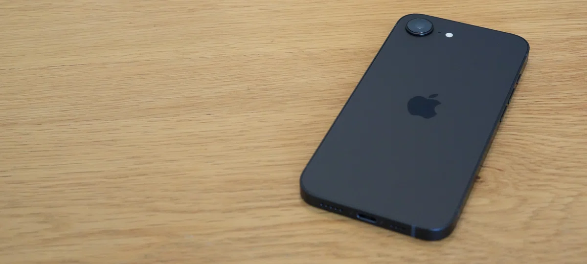 Apple iPhone 17e