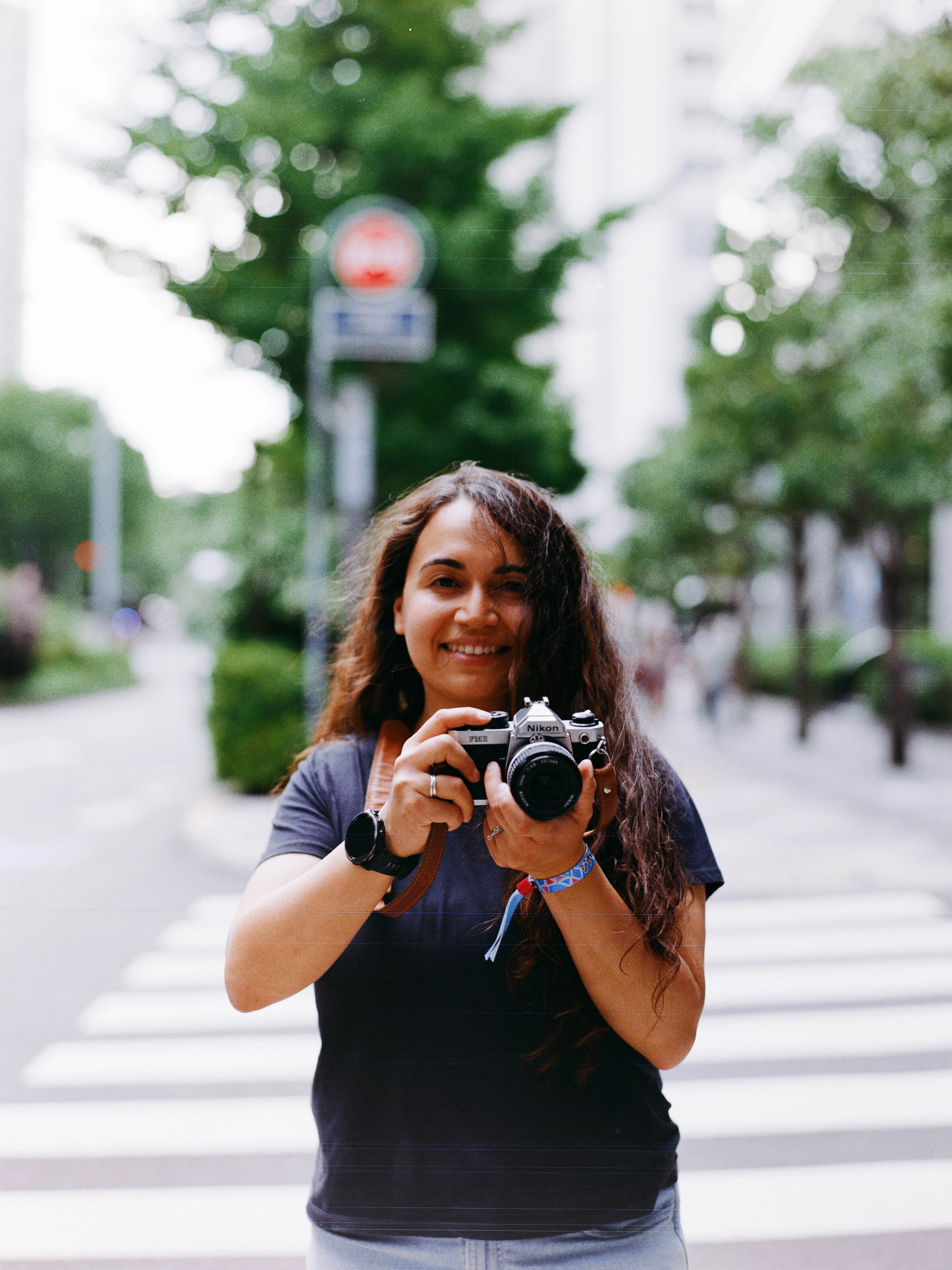 CONTAX 645、新宿の湿度まで写してしまう Planar 80mm F2｜tackphoto