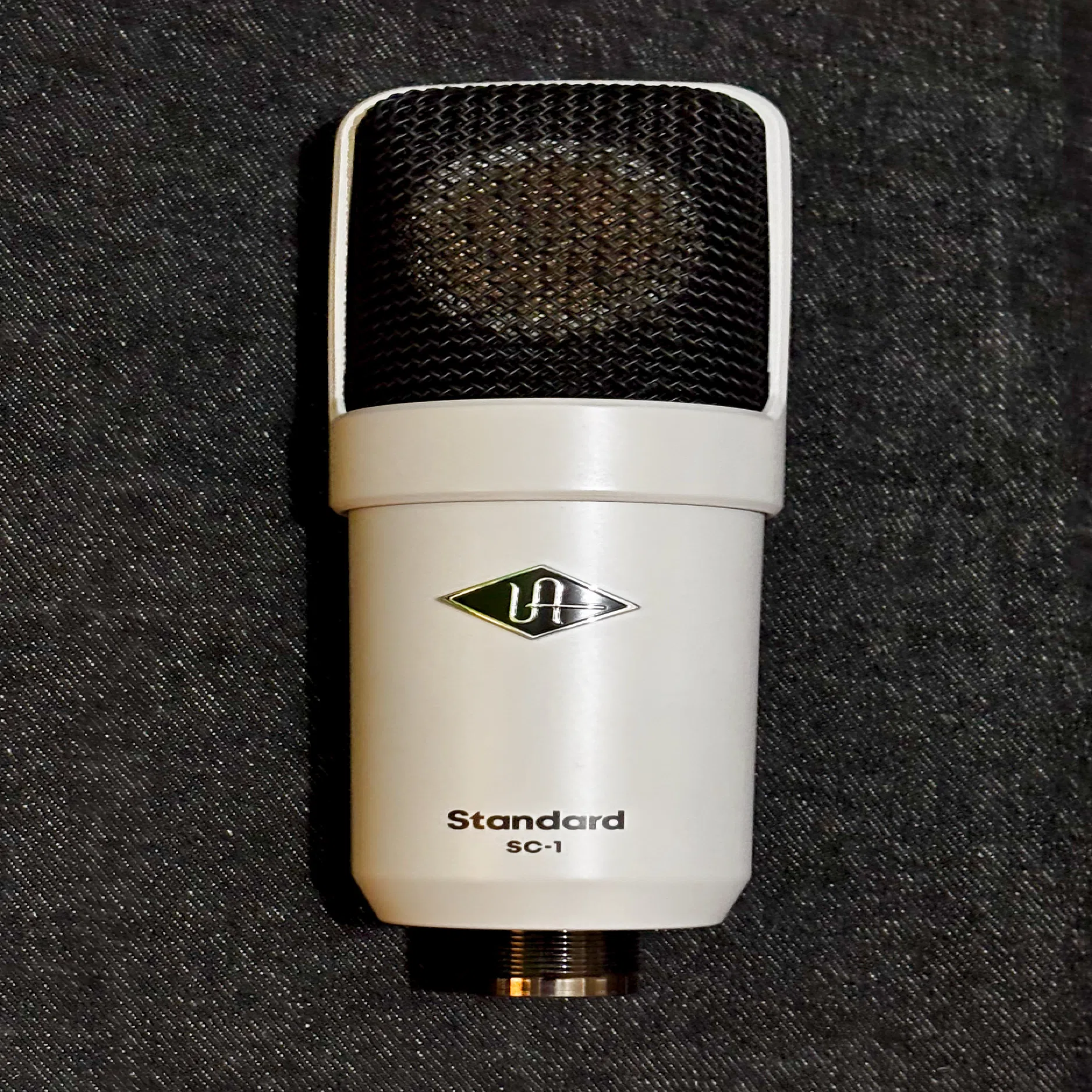 Neumann・AKGの名機マイクを再現できる？ UNIVERSAL AUDIO『SC-1』を 