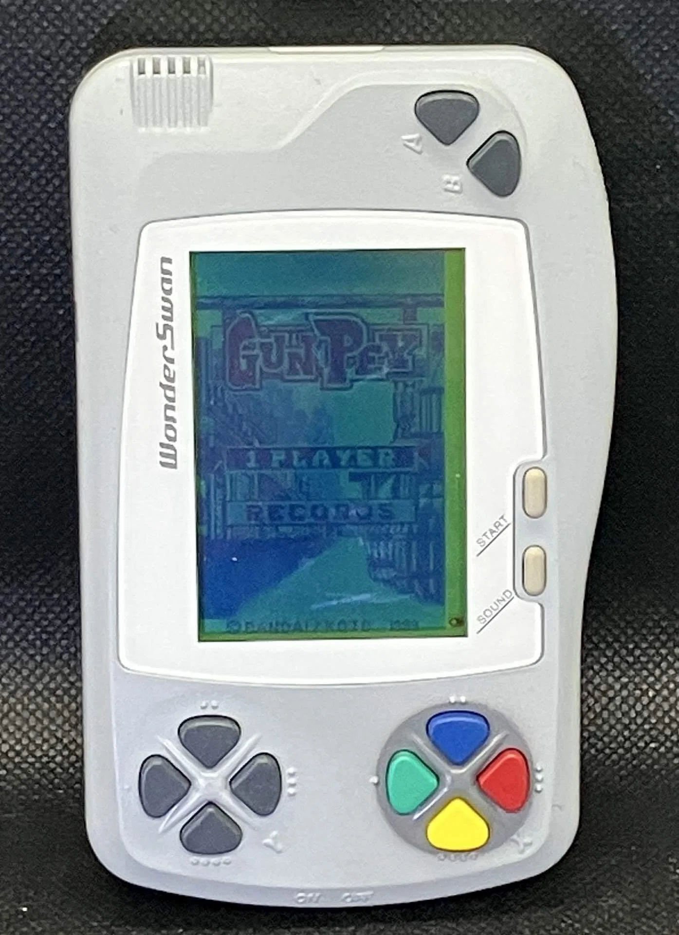 1300円のジャンクワンダースワンをグンペイ専用機にしてみた｜大滝みやび