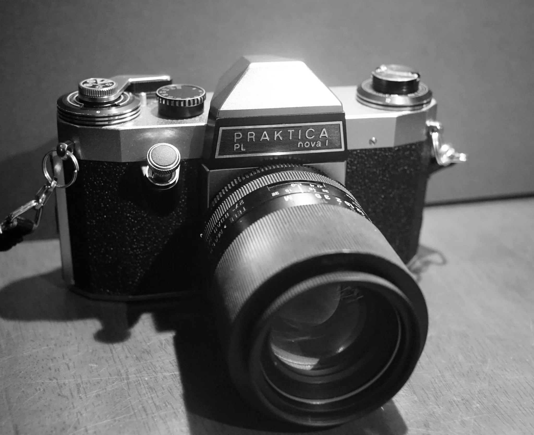 東ドイツのPRAKTICA｜光画日々想