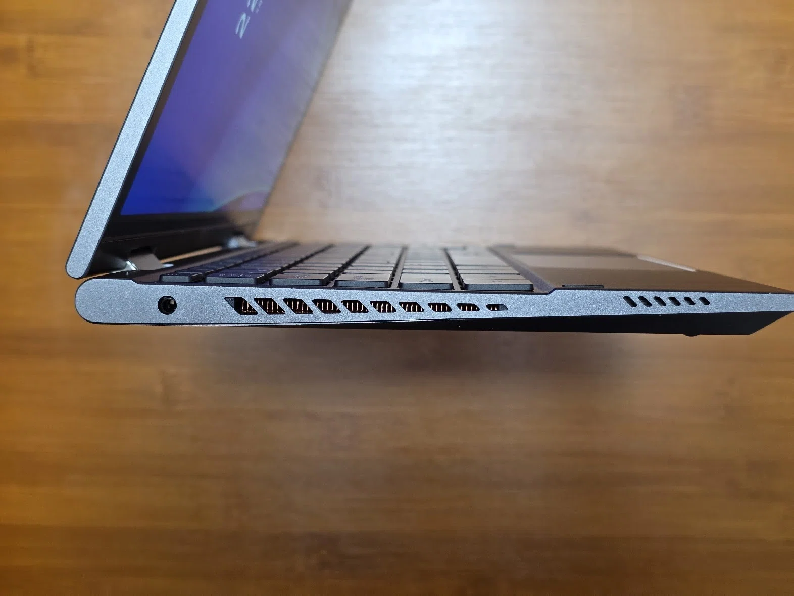 謎の小型ノートPCを購入｜山田祥太朗