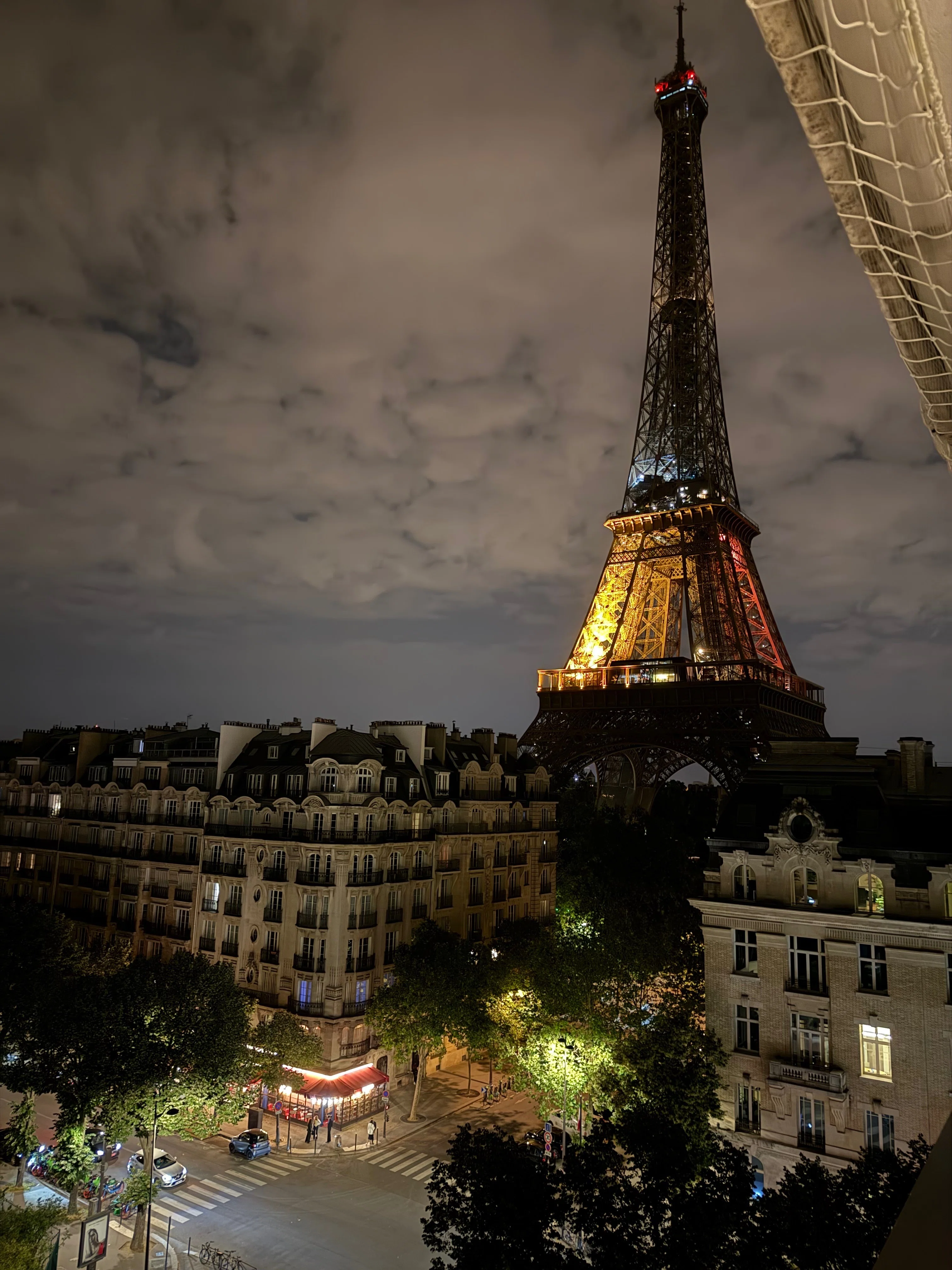 フランス🇫🇷パリ】エッフェル塔ダイヤモンドフラッシュ24時シンデレラ