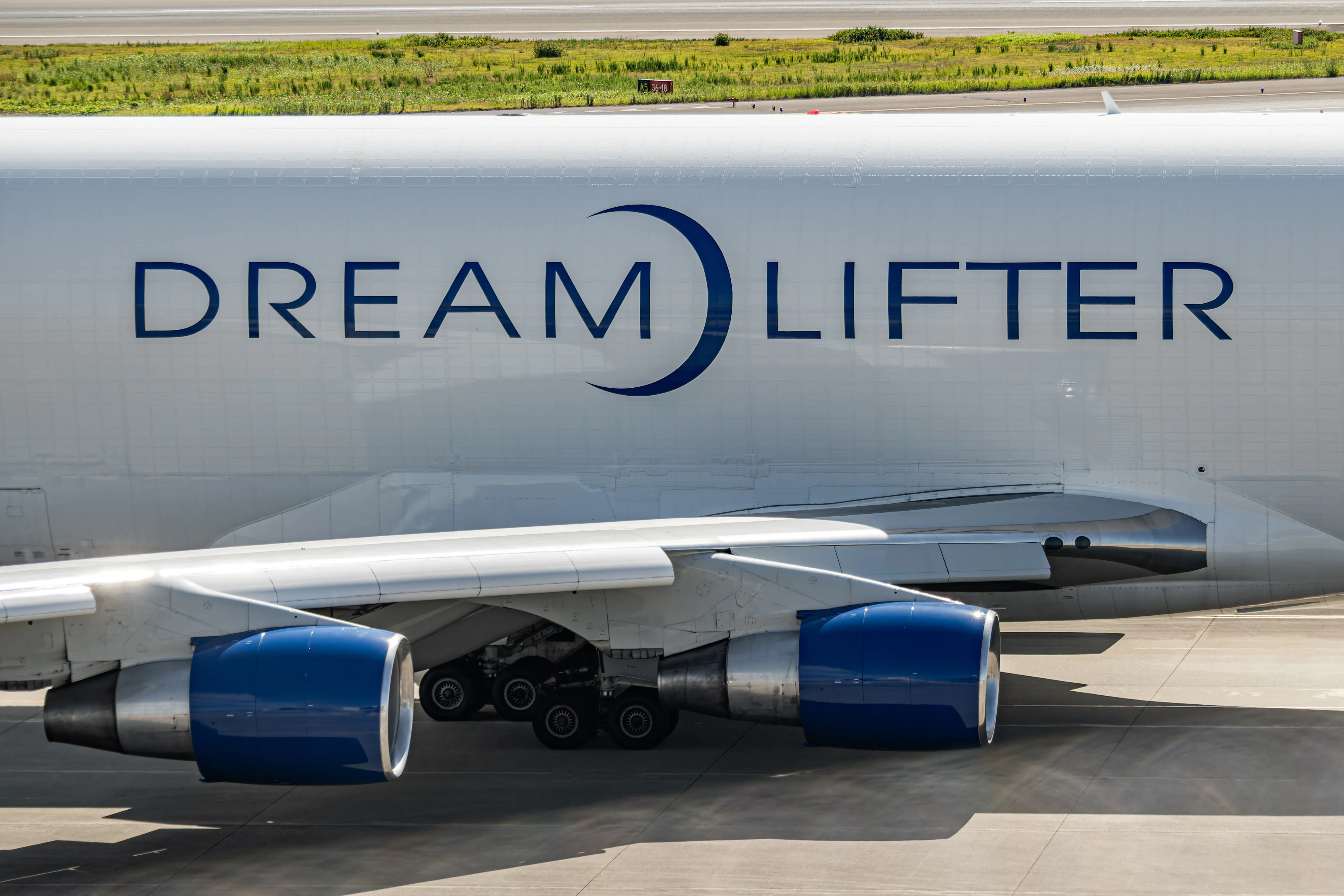 レアなドリームリフターがあなたのデスクに着陸 DREAM LIFTER 離陸！｜隻 つかさ
