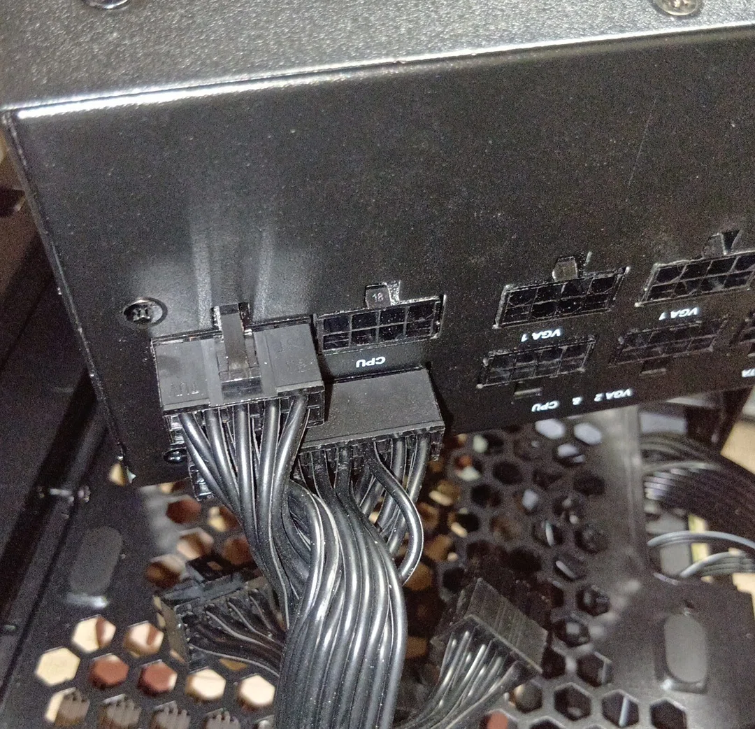 PC】電源ユニットを交換する！ - CORSAIR RM750x｜Rwi