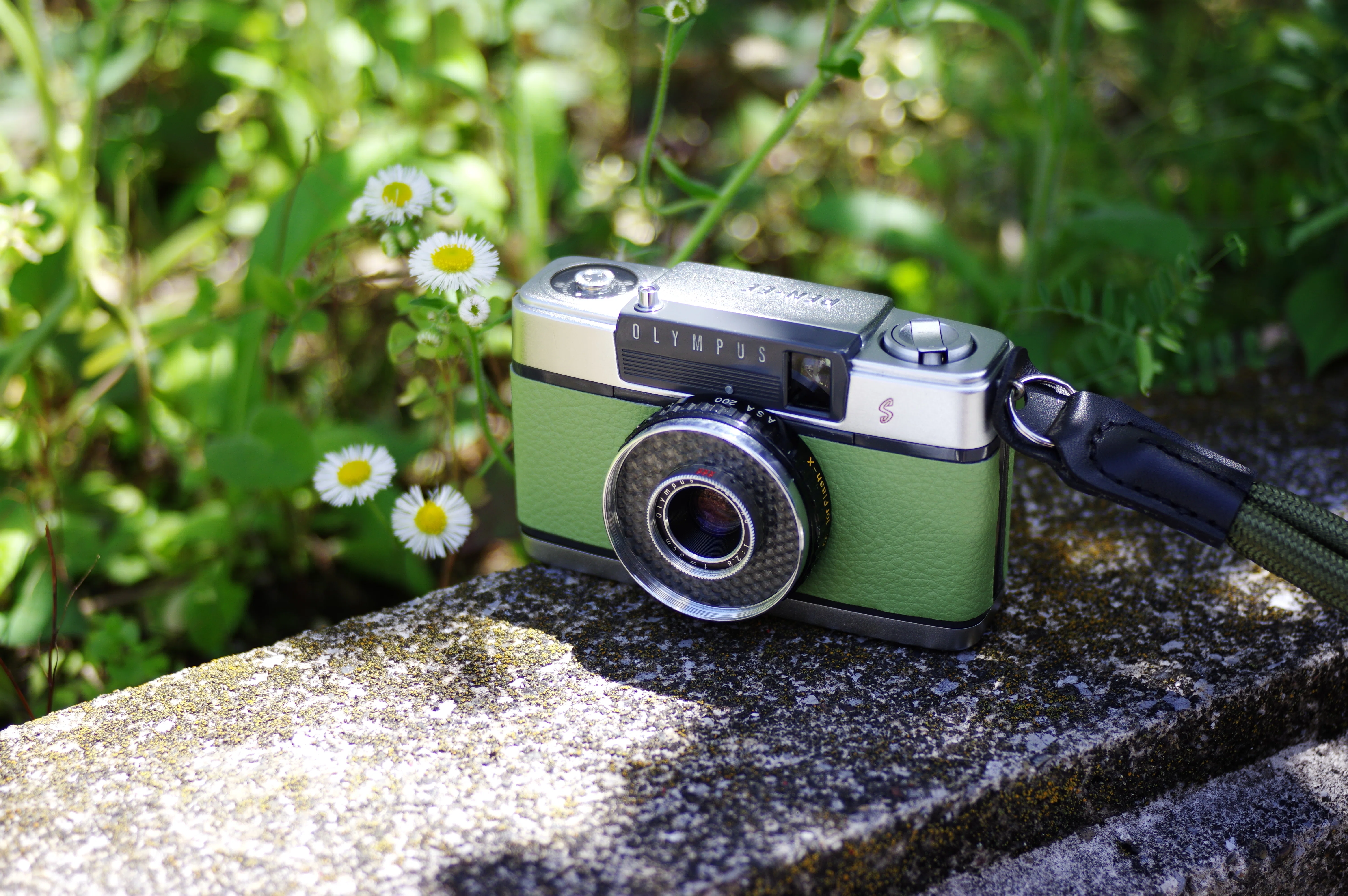 OLYMPUS PEN EES-2 緑色 フィルムカメラ フィルムに収めた記憶 ＃18｜tomitomi_otomi