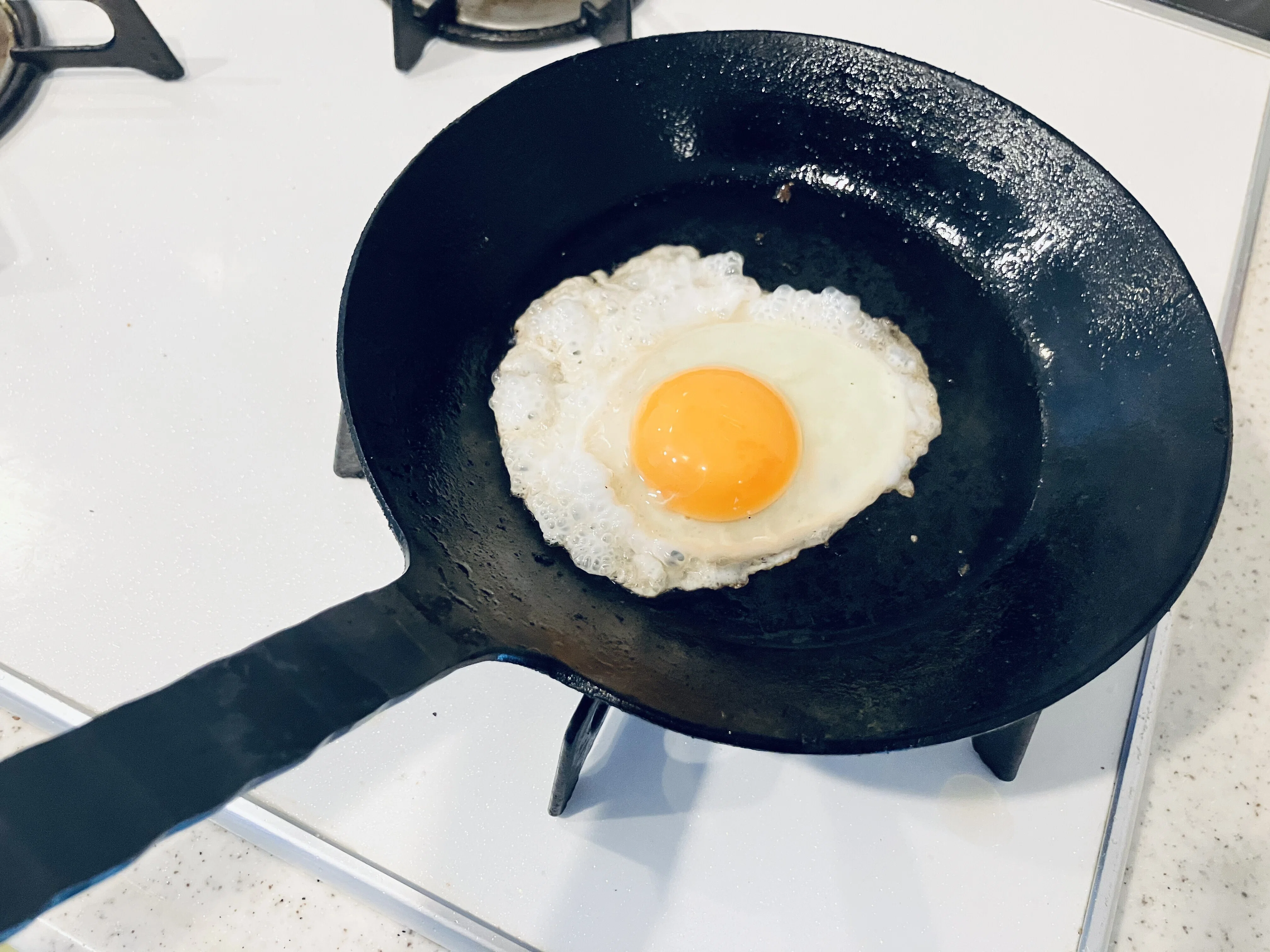 やがて悲しき 目玉焼き｜青木キクコ（KIKO）