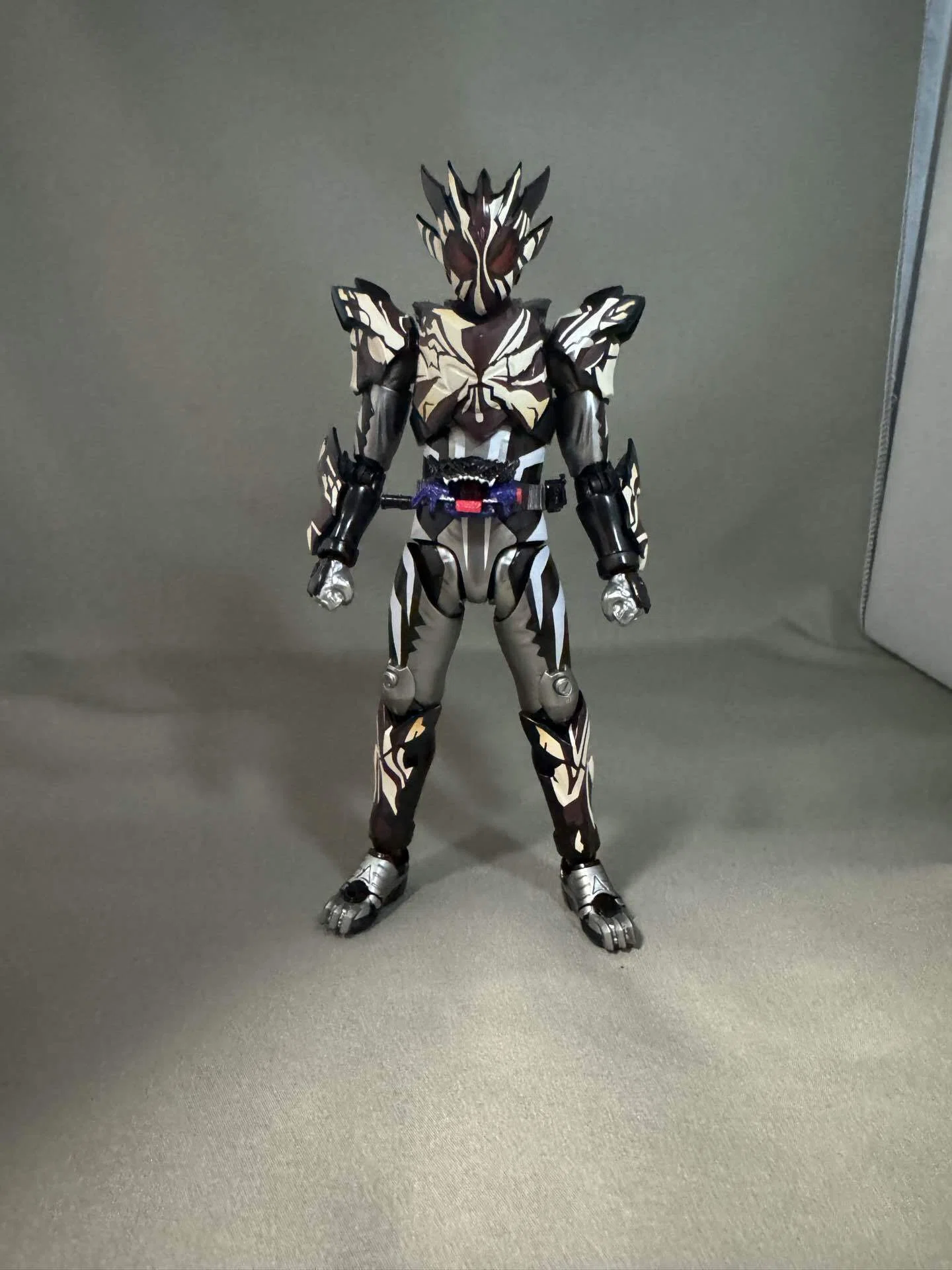 S.H.Figuarts】 仮面ライダービターガヴ マーブルブレイクッキー