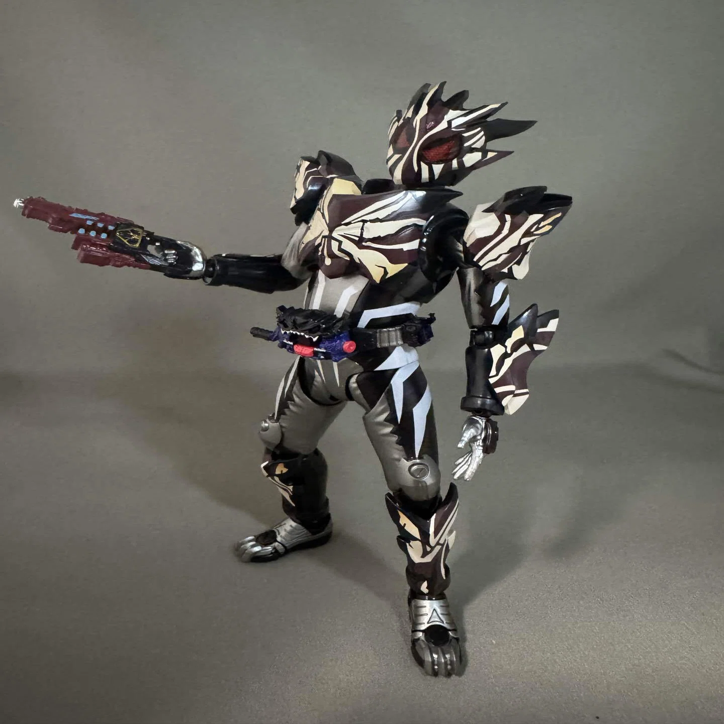 S.H.Figuarts】 仮面ライダービターガヴ マーブルブレイクッキー 