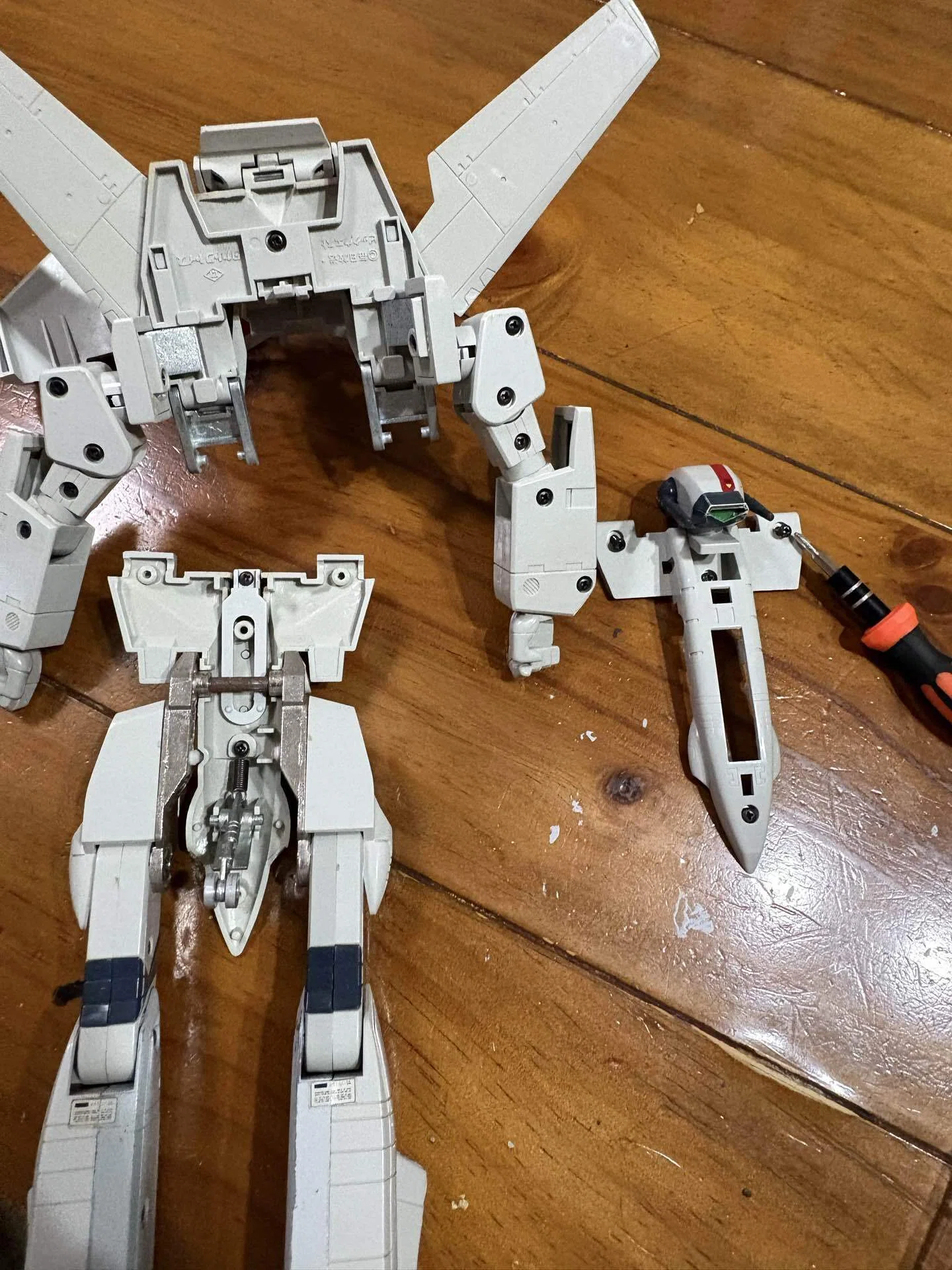 タカトクバルキリー ゆる〜く修理！｜自由なダム・ガン