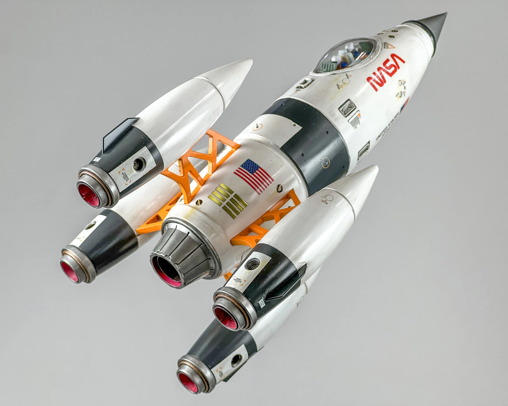 中村産業 宇宙パトロール ペガサス EF-2 プラモデル 当時物 アポロ27号（ペガサスモデル1/72）｜HIROFUMIX