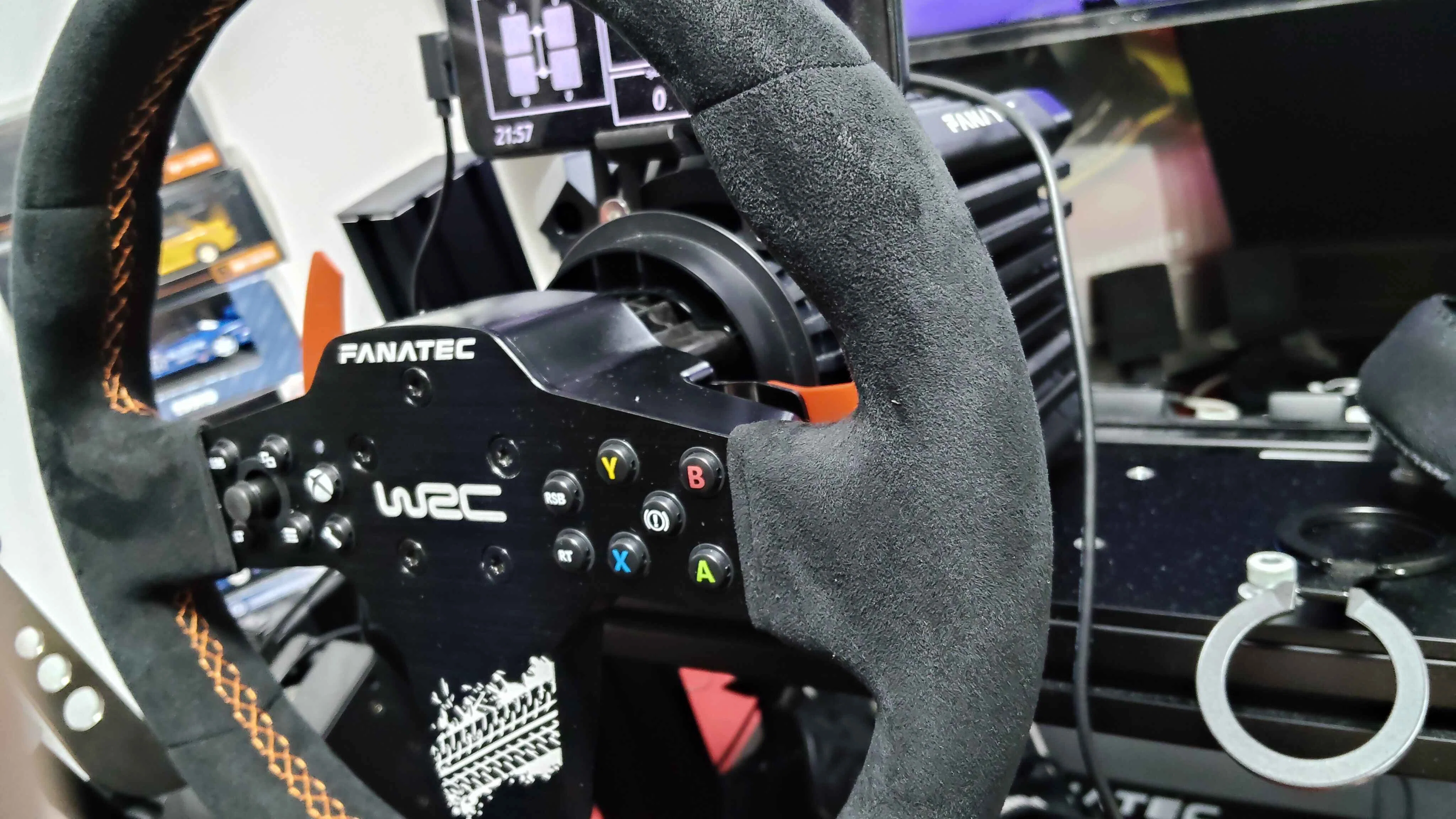 Fanatec】CSL Elite Steering Wheel WRCレビュー｜岡田衛
