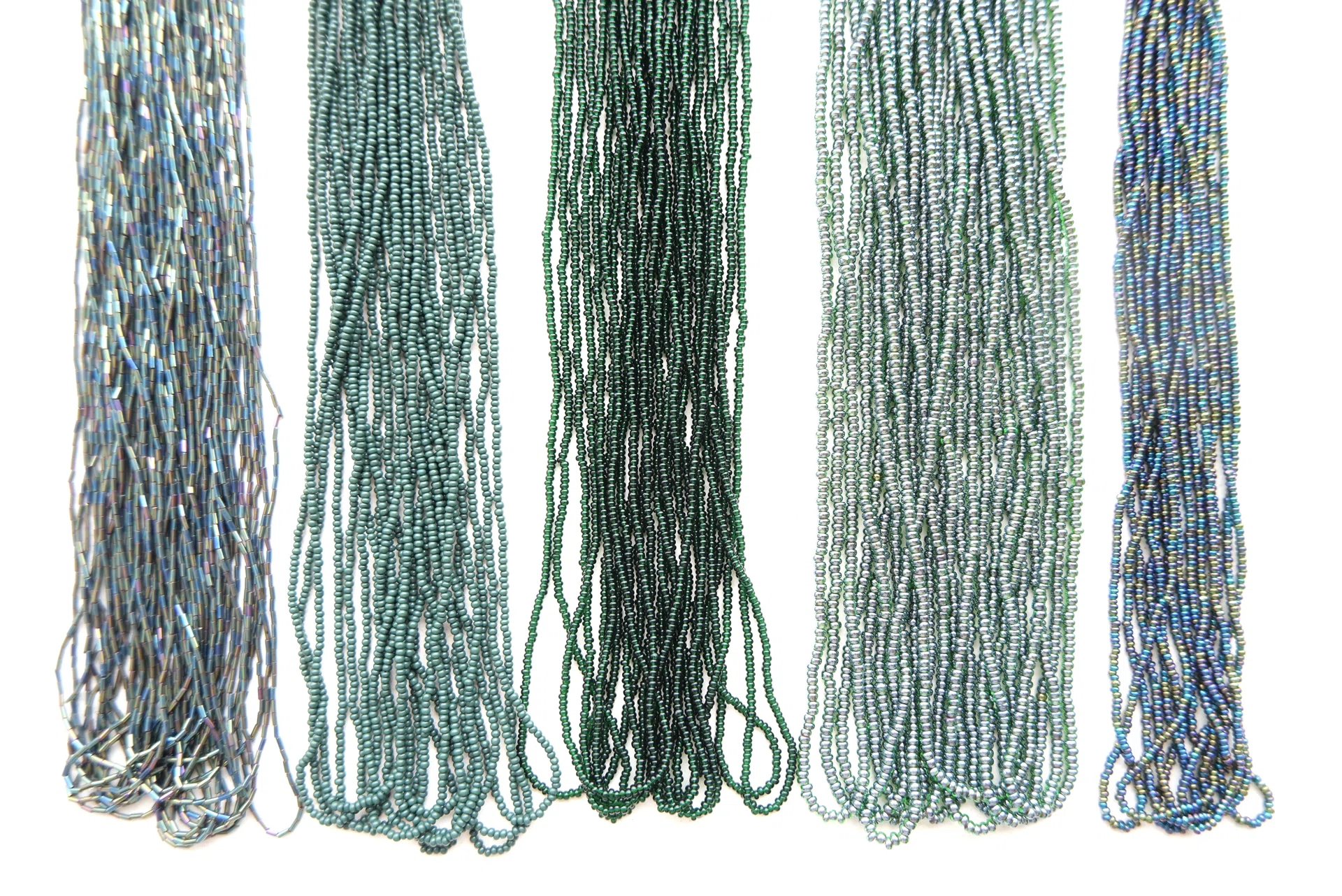 深緑、森、苔｜ビーズ刺繍材料店《ビーズとスパンコール》