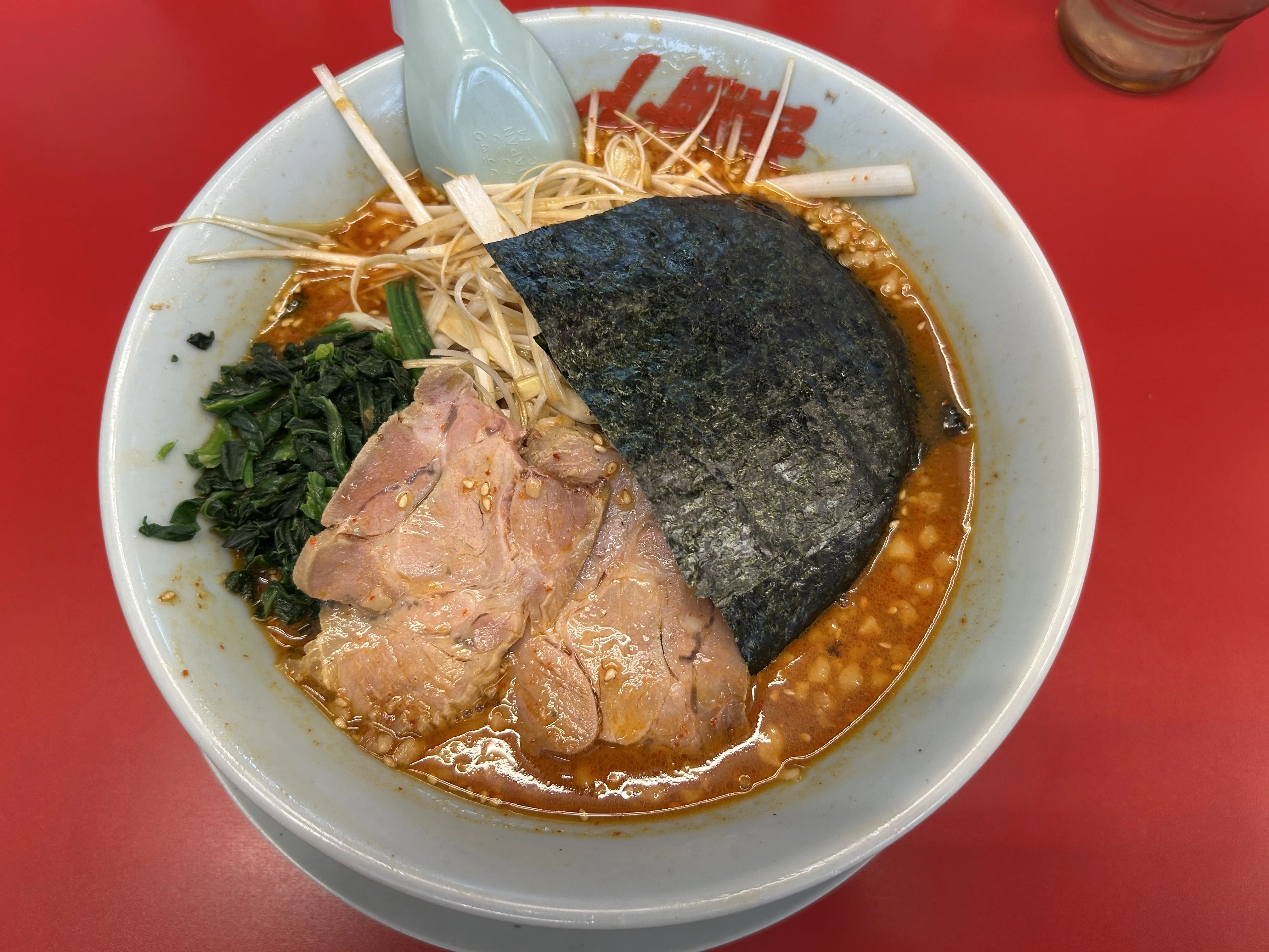 山岡家 2026/06/01(月) 辛味噌ネギチャーシュー麺(中辛)｜Aki-Shige