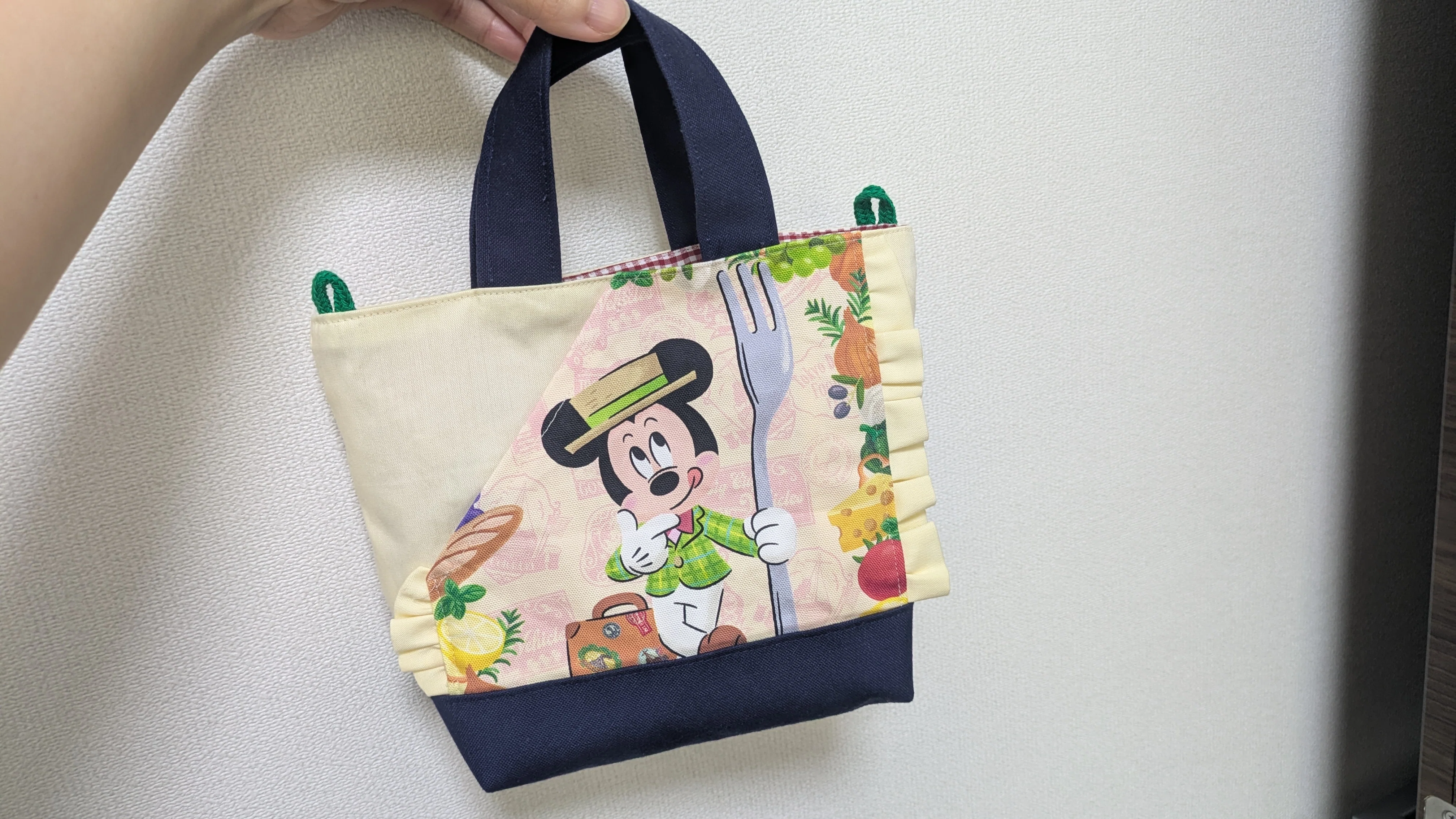 ディズニーシーに向けて、巾着をバッグにリメイク✨️｜哀