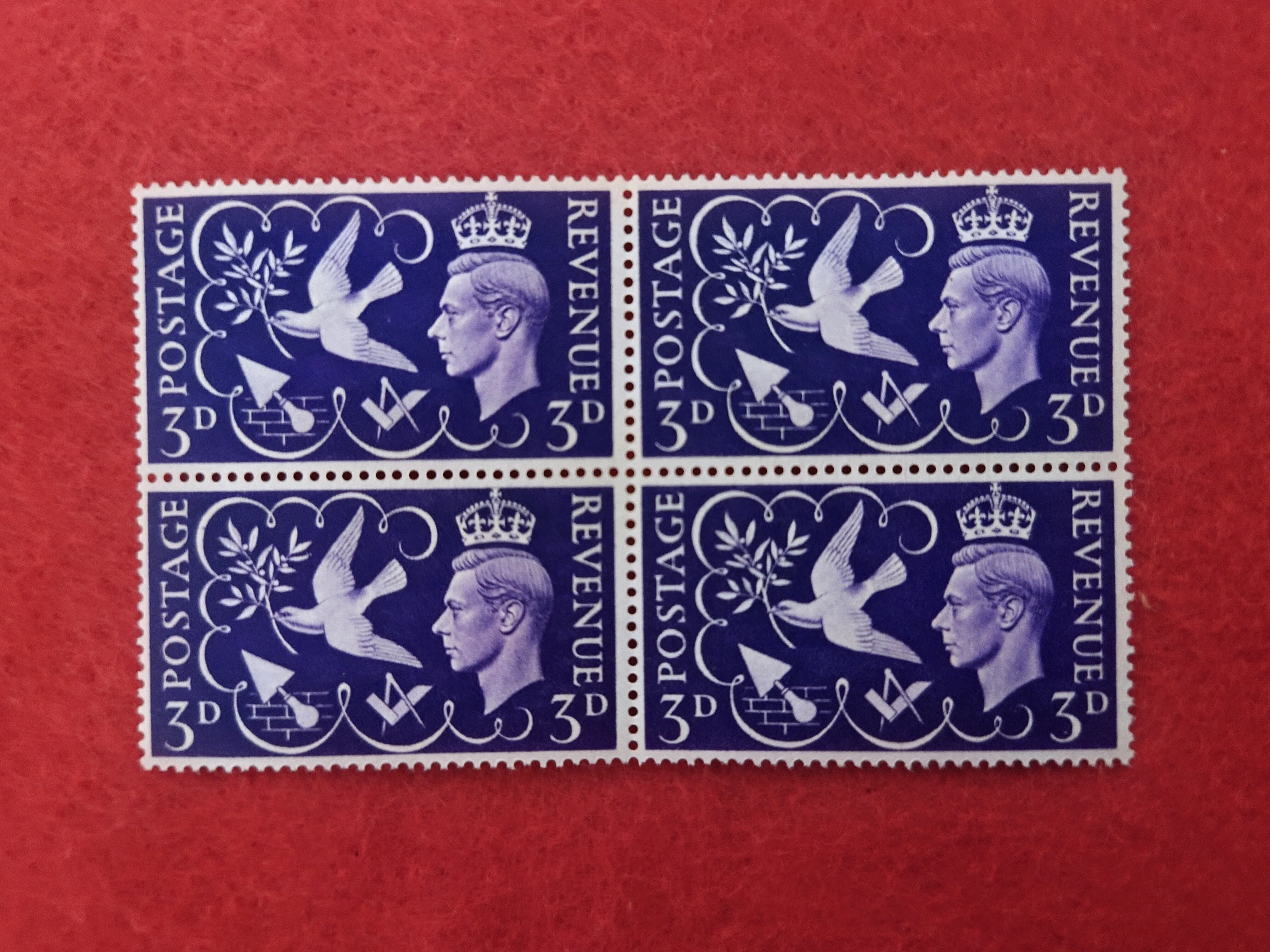 イギリス 1946年 平和記念 ジョージ6世 3ペンス 深藍 ブロック 4枚連刷
