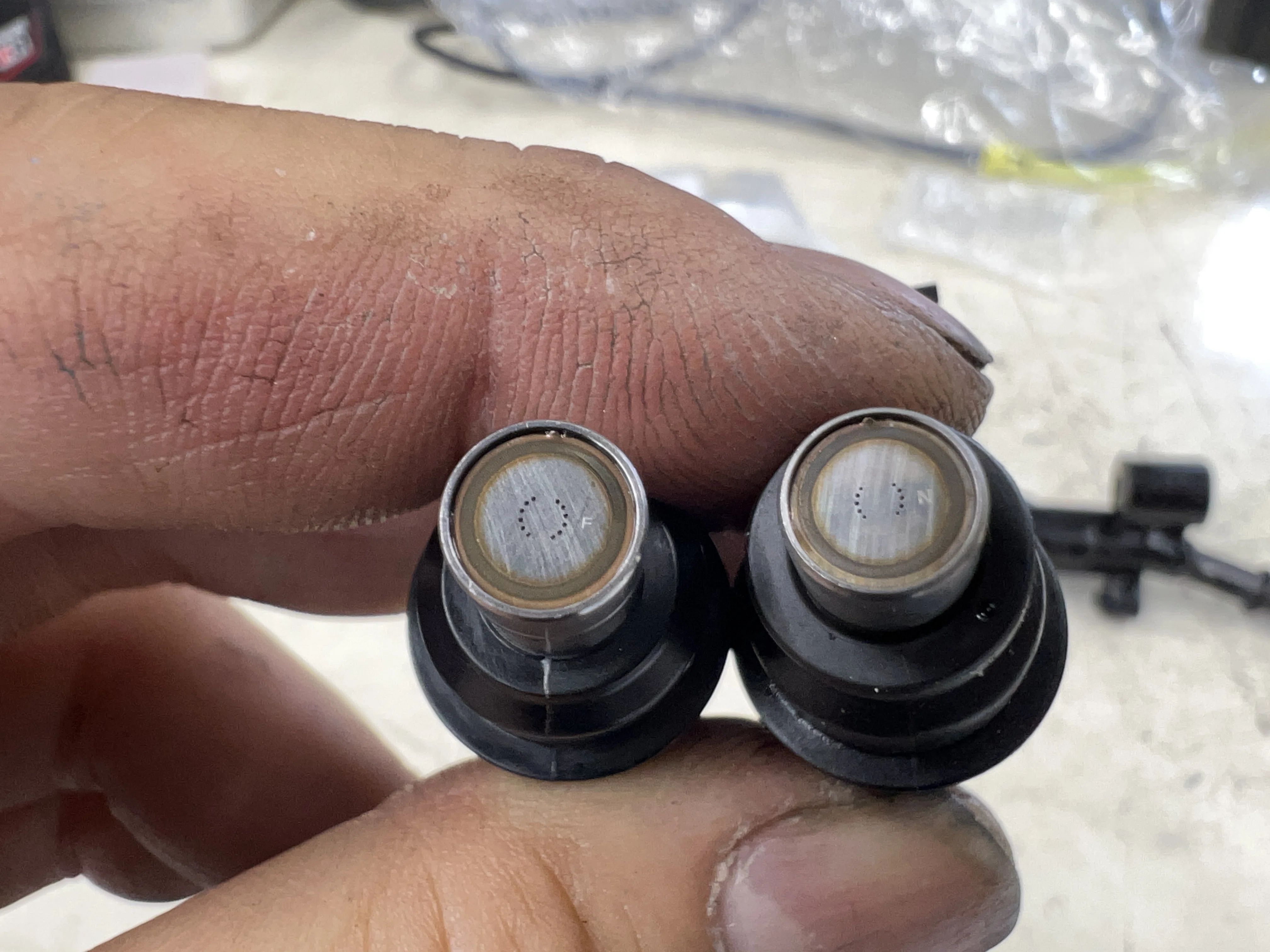 スズキ純正部品｜12穴隼インジェクターKLX250流用｜15710-21H10｜8450
