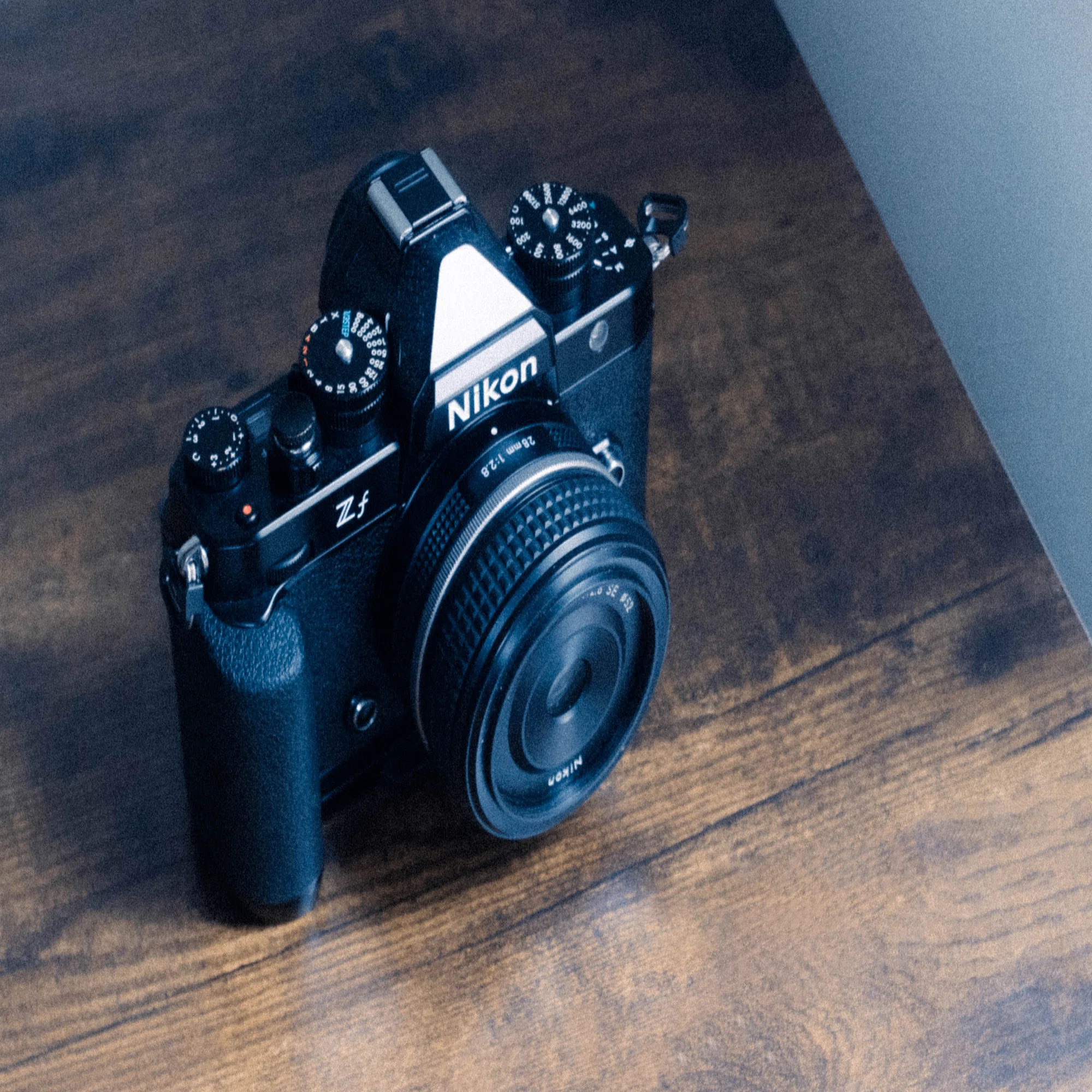 Nikkor 28mmと40mm、どちらを買うべきか｜Zfユーザーが出した答え