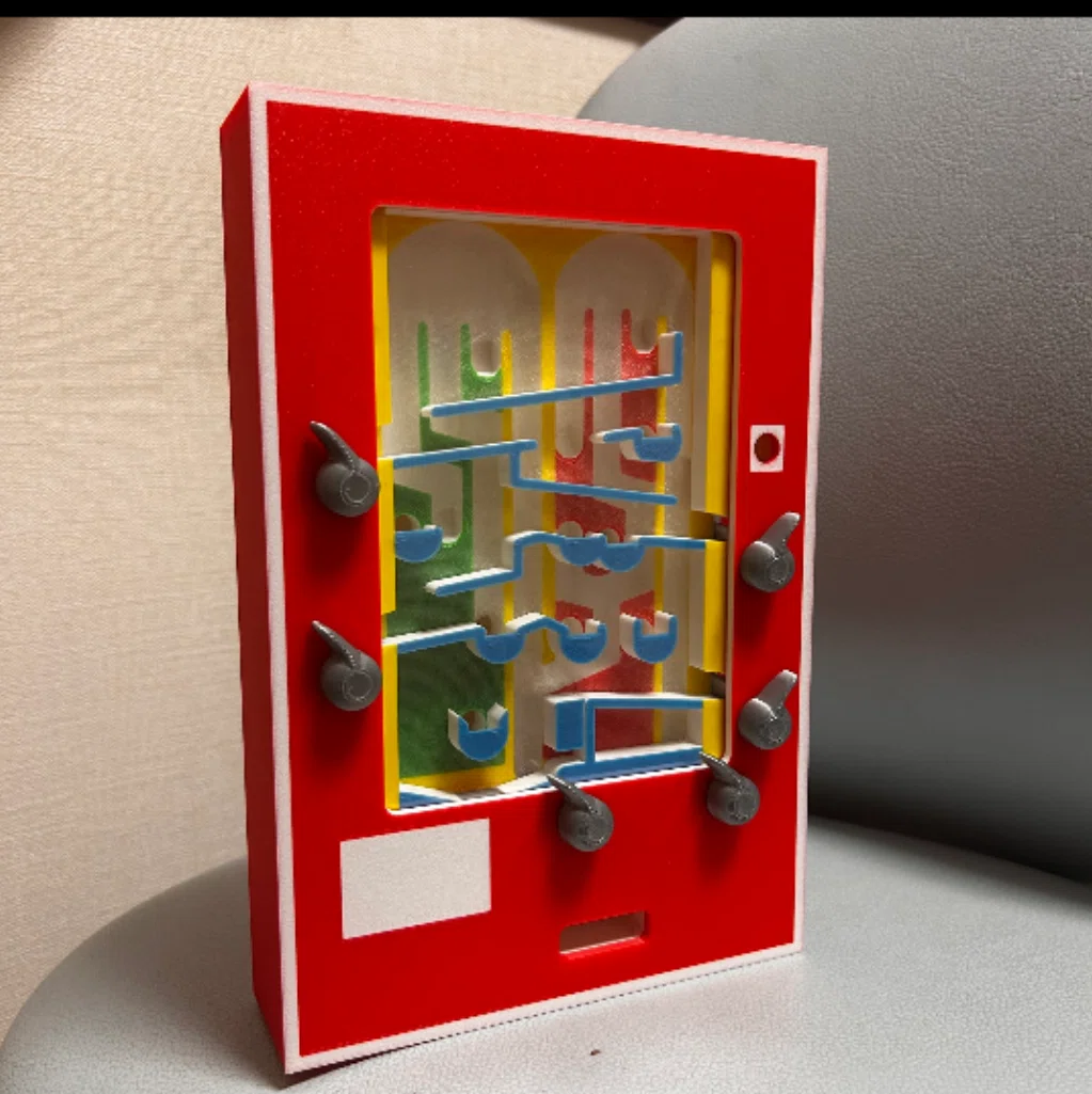 自分の部屋が駄菓子屋に！？自宅にある自作10円ゲームなどを一挙紹介