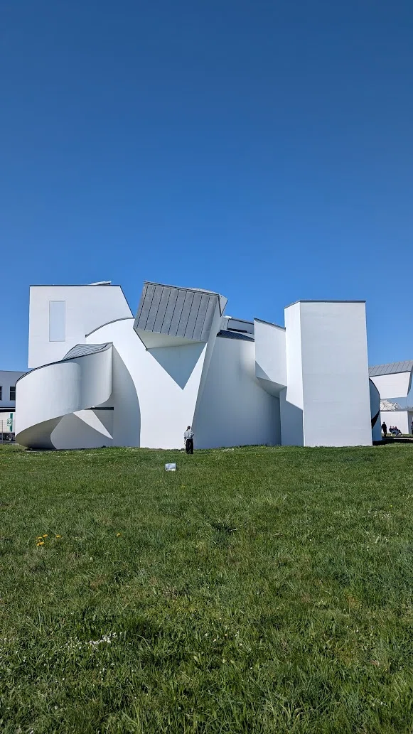 デザイナーの世界旅行4】まるで世界の建築展覧会、ヴィトラキャンパス