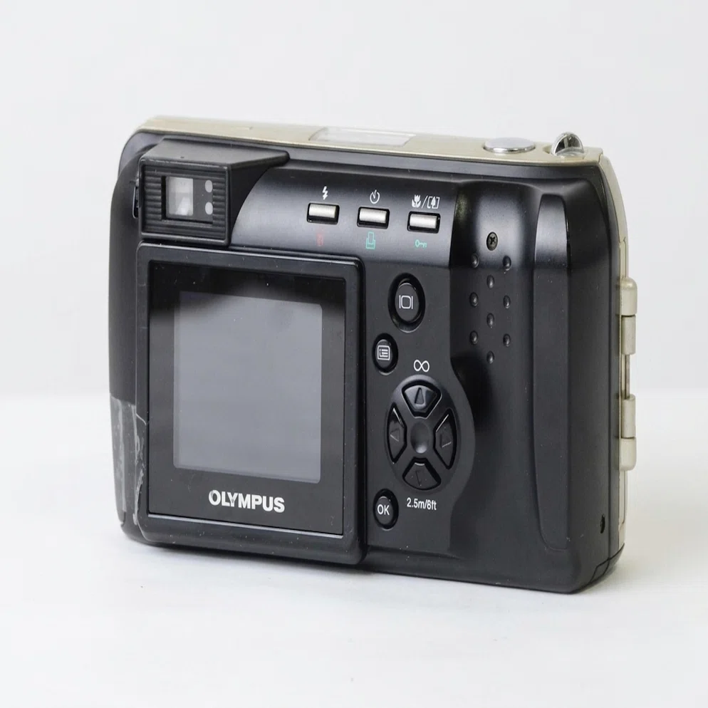 OLYMPUS CAMEDIA C-990 ZOOM | This is the 