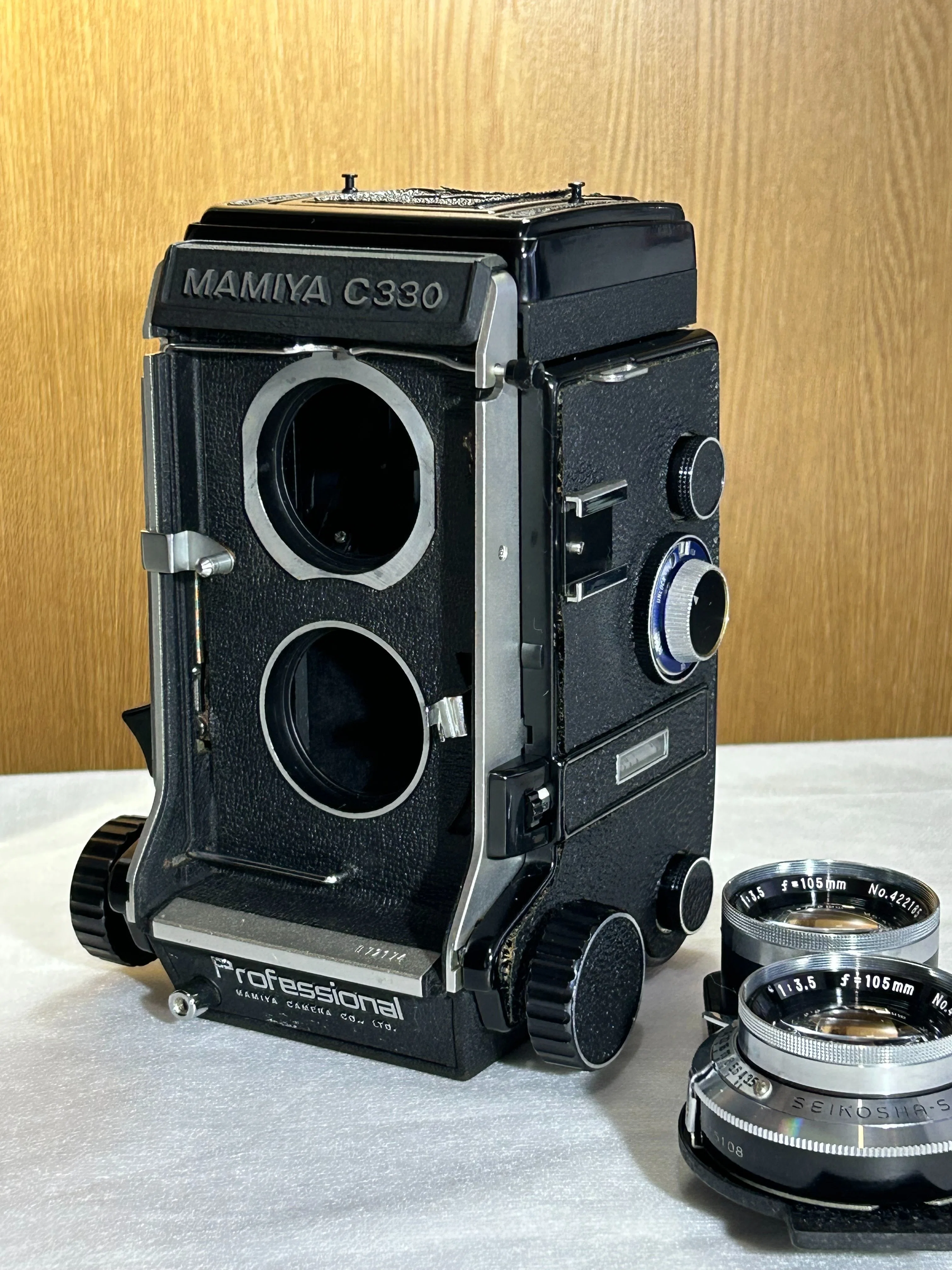 MAMIYA C330 二眼レフカメラ マミヤ製二眼レフ C330｜Katsuhiro