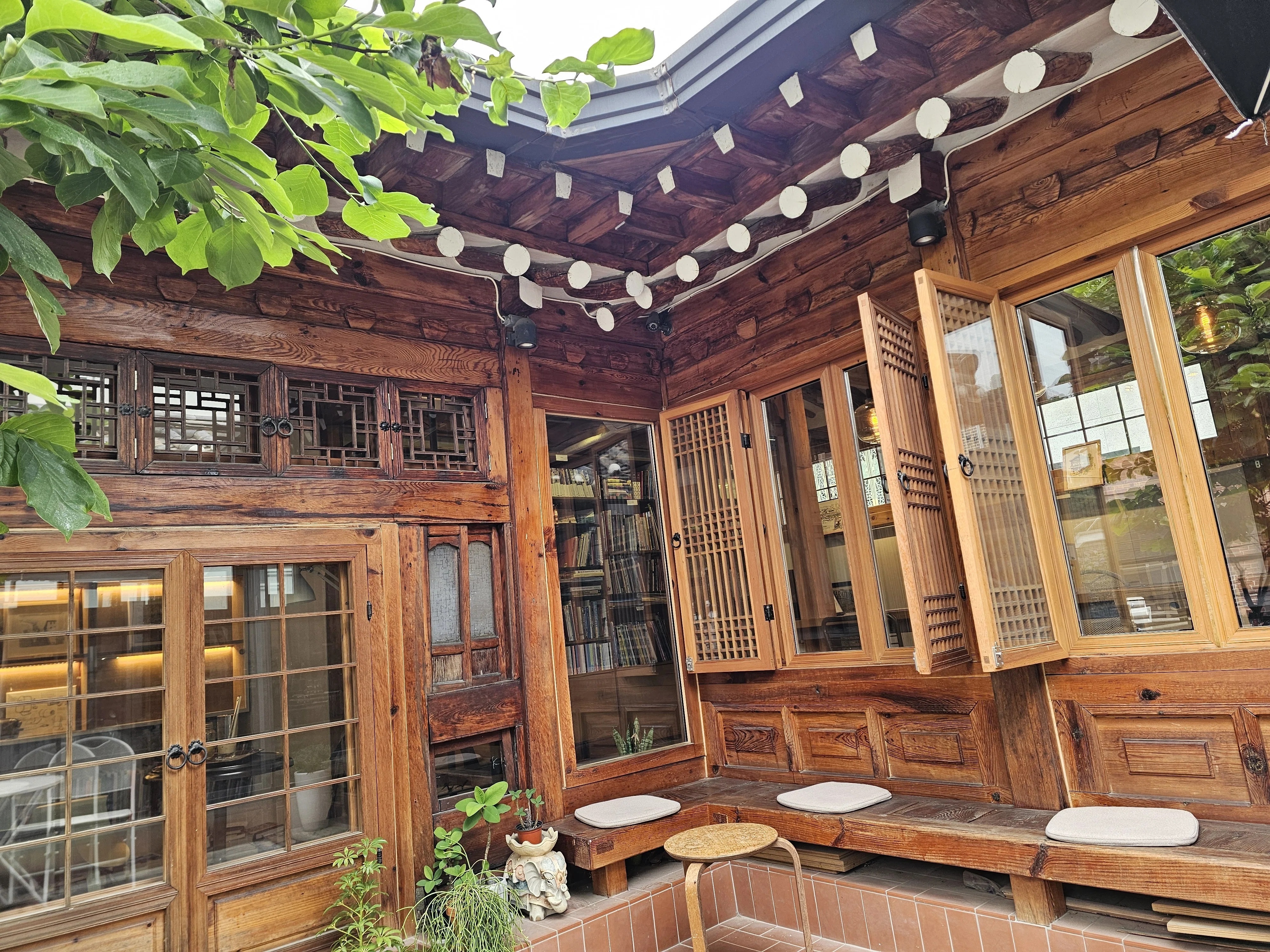 39》 韓国の独立系書店 「서울의 시간을 그리다（seoul time sketch