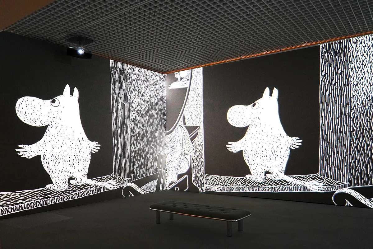 「トーベとムーミン展」でムーミンの世界を体感できる没入映像エリア