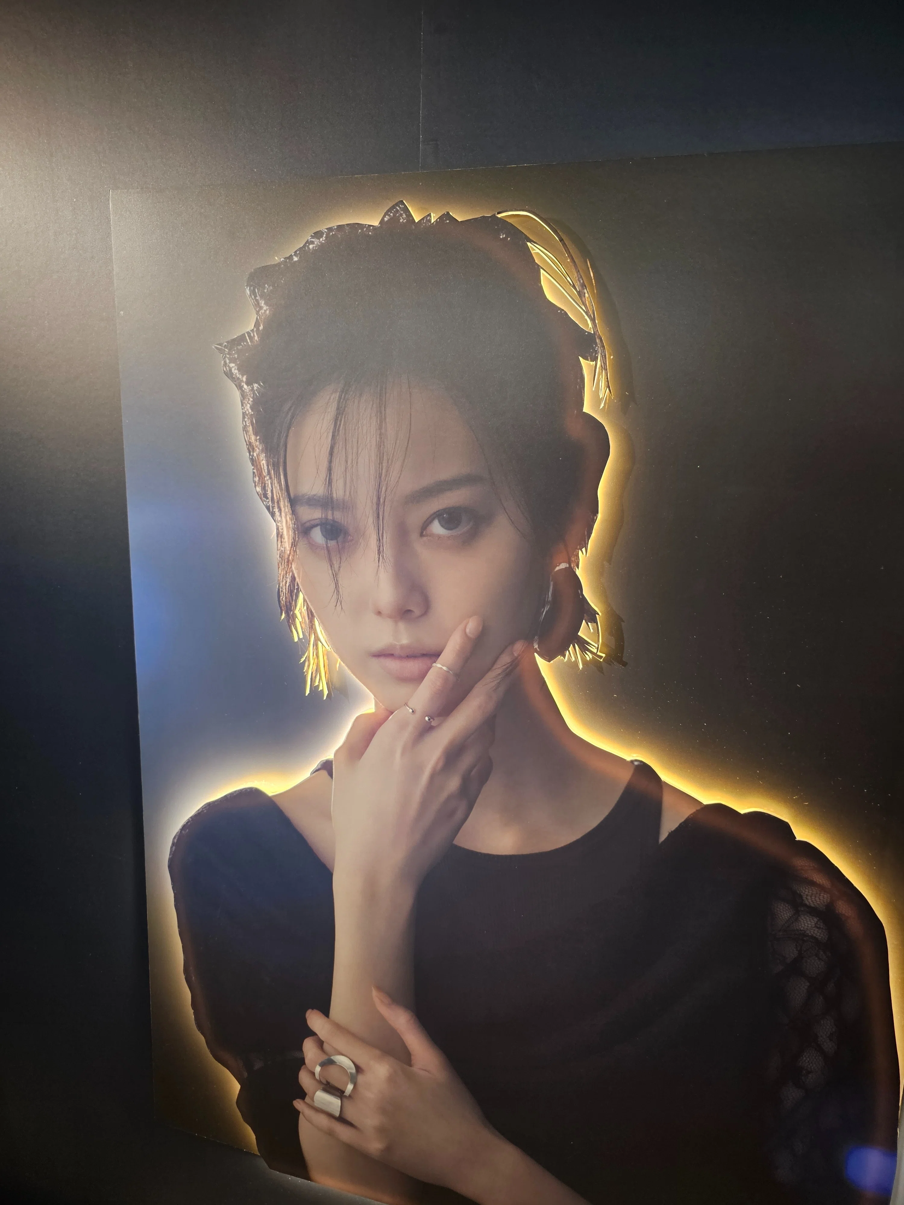 祝・初日レポ】平手友梨奈さん POP-UP STORE「無表情な表情」へ