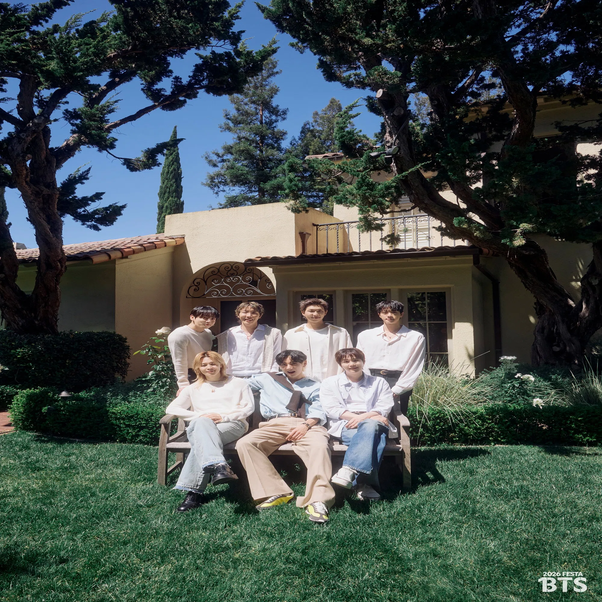 BTS FESTA】過去の家族写真を振り返ろう【2013-2026】｜音色