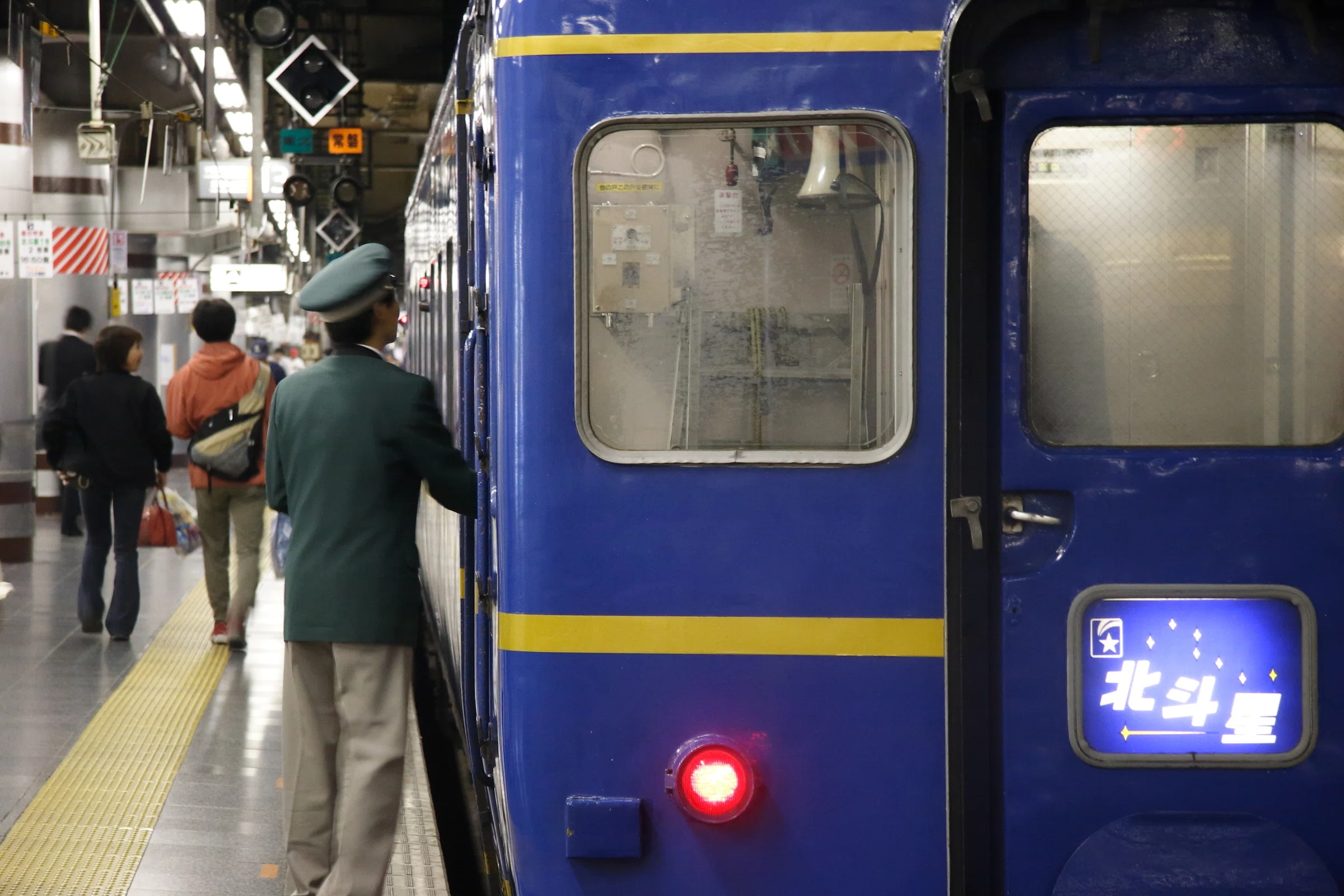 なぜ夜行列車は稼げないのか？単純すぎる理由と、ソウジャナイけど成功