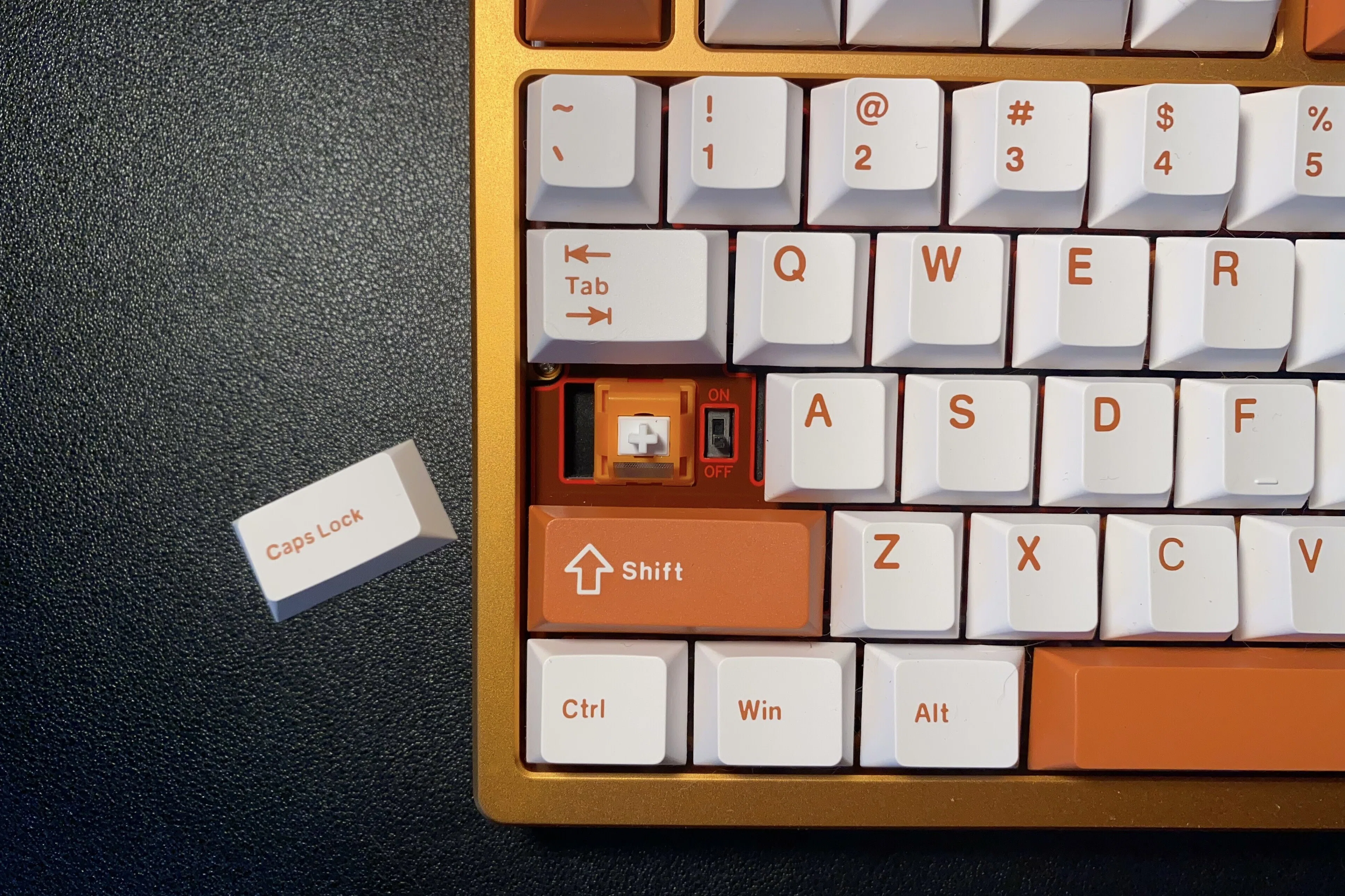 Rainy75 Pro Orange&Black レビュー｜“コトコト系キーボード”の最高峰