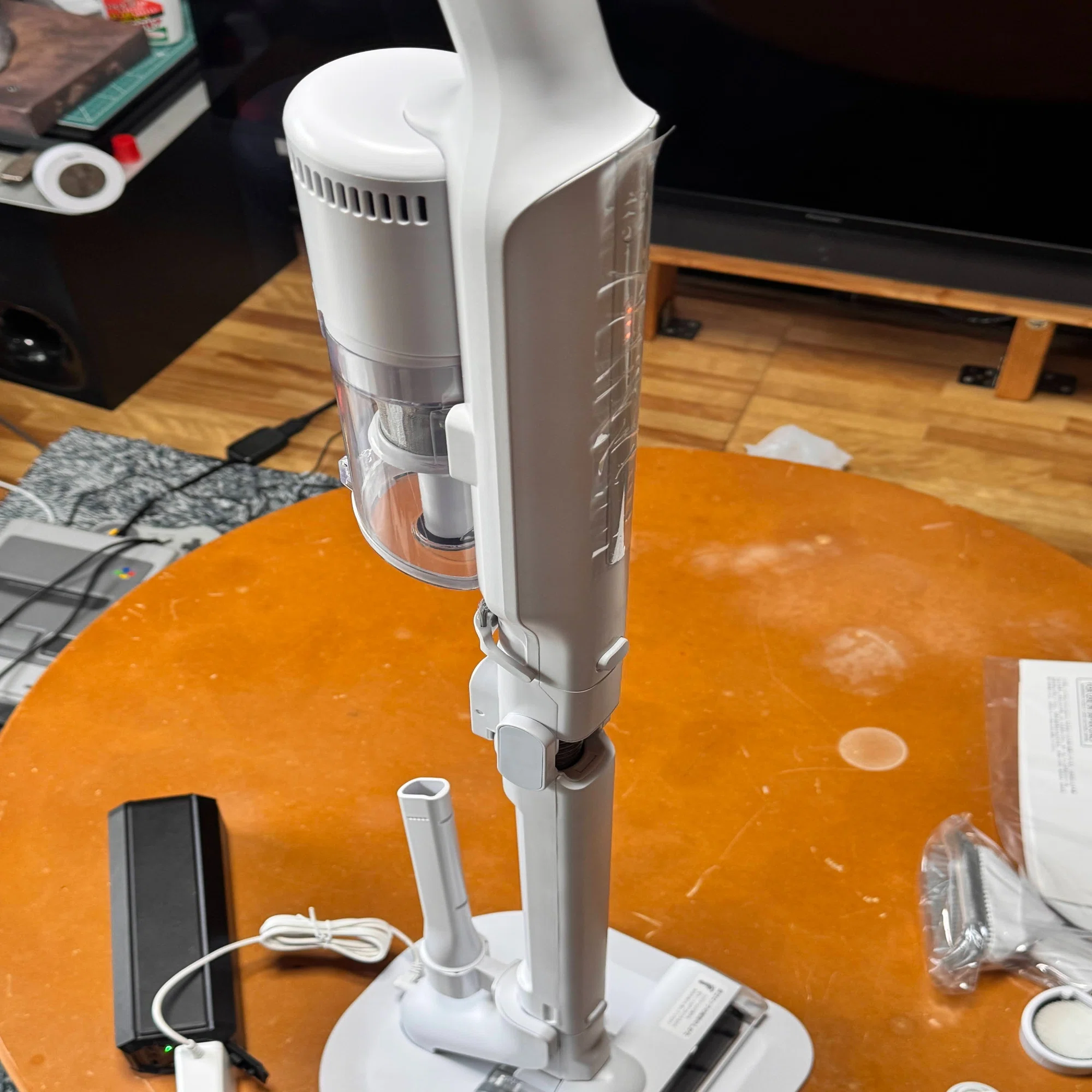 重さわずか1.2kg！お掃除のプロが作った「SHOJIKI SH-J002」で、毎日の 
