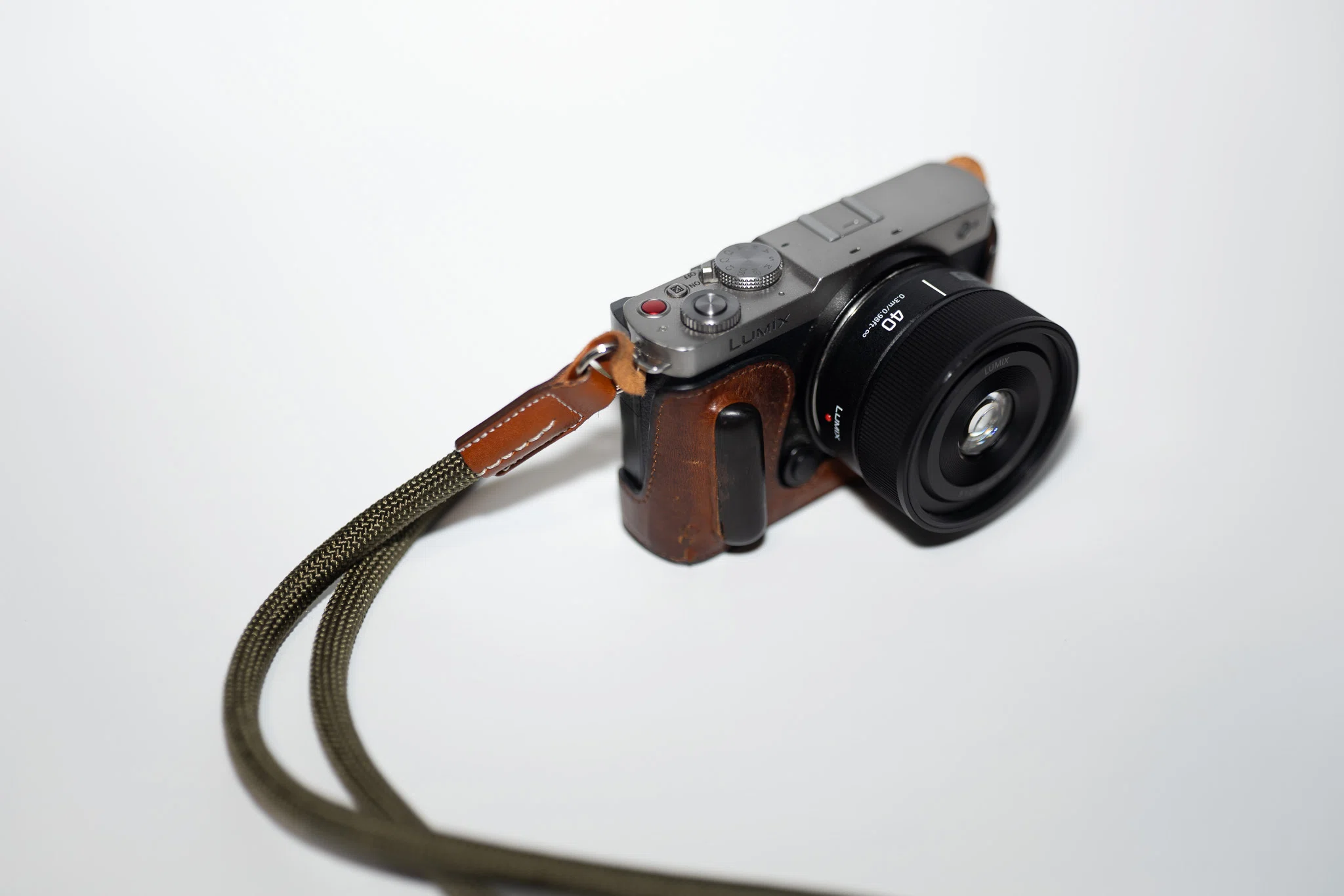 Lumix カメラレンズ ルミマガ編集部】LUMIX S 40mm F2使ってみた｜LUMIX Magazine