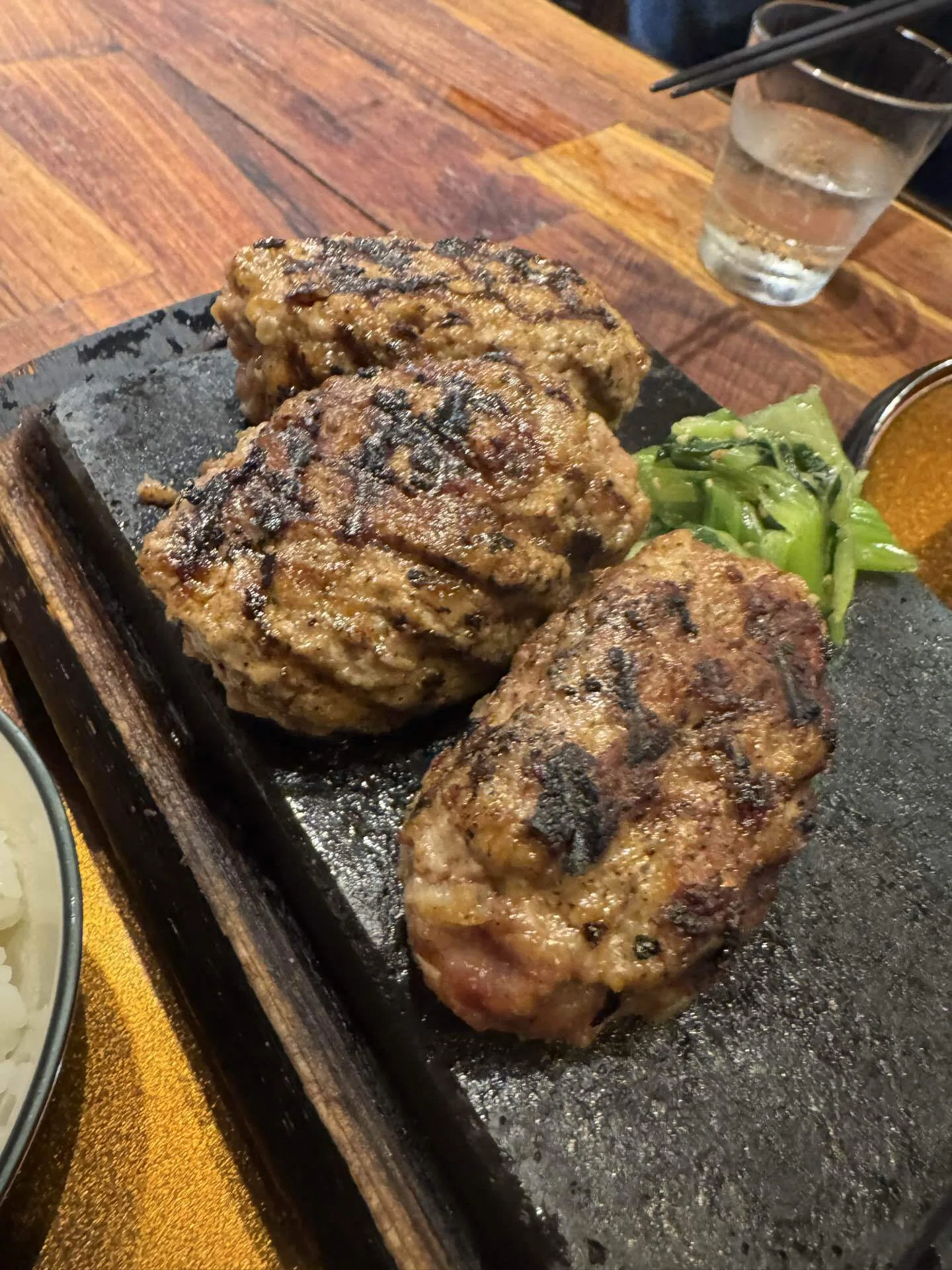 港南口の人気ハンバーグ店 ただハンバーグが食べたい@品川｜asari 〈食