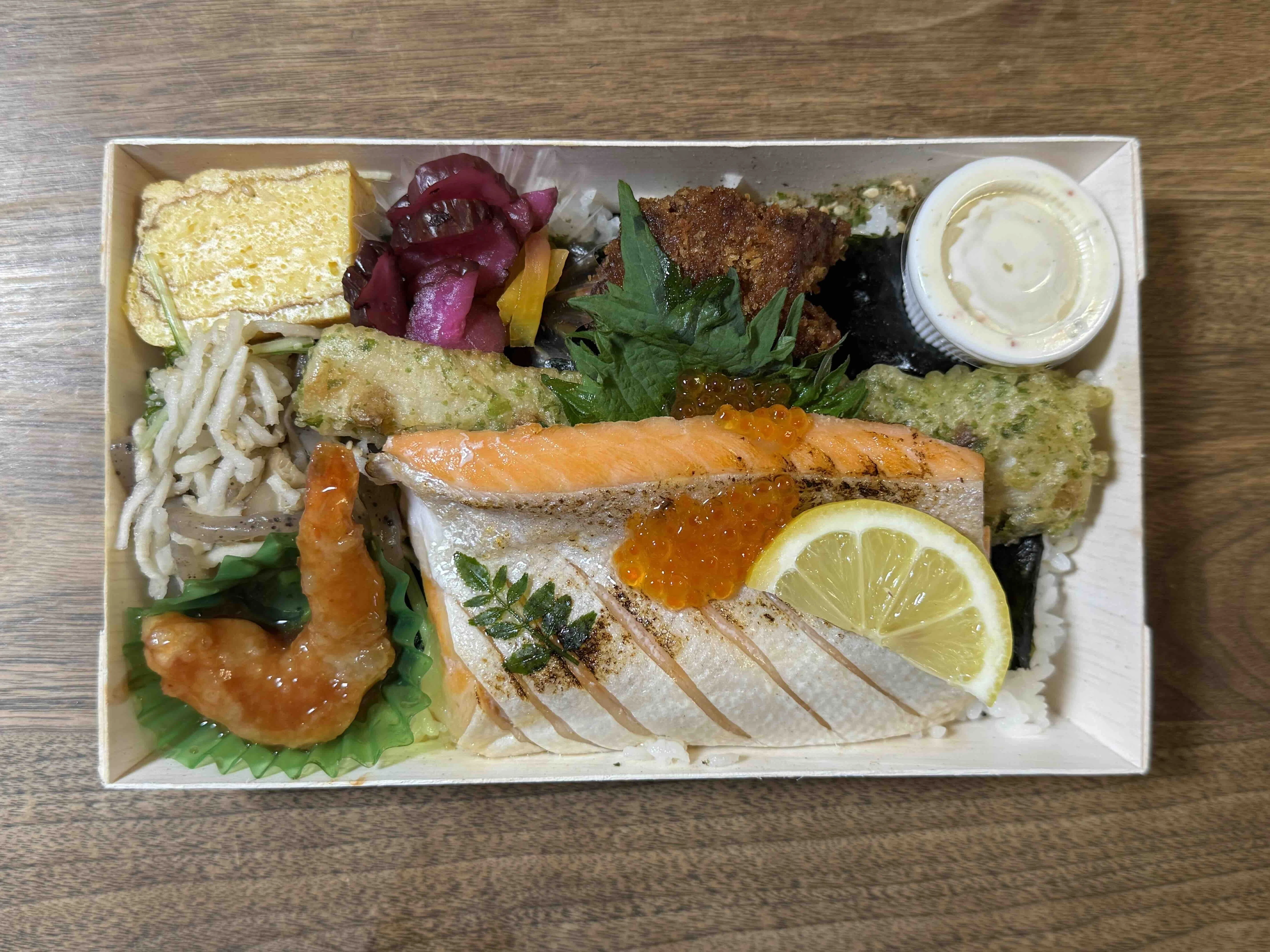 推しローカル弁🍱-01】広島に来たら駅弁より、「くろべん」（のり弁