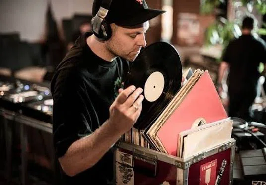 DJ Shadow「The Private Press」（2002）｜re:sonance