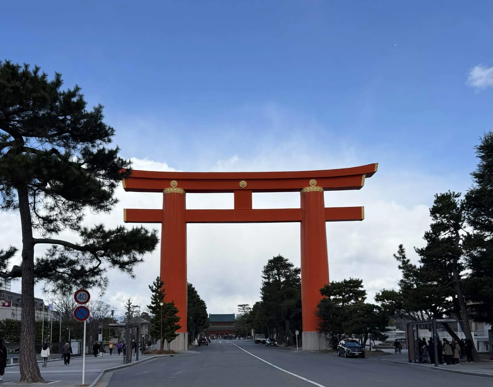 平安神宮】出雲超えの執念！大鳥居と琵琶湖疏水に賭けた祈り｜よしよし