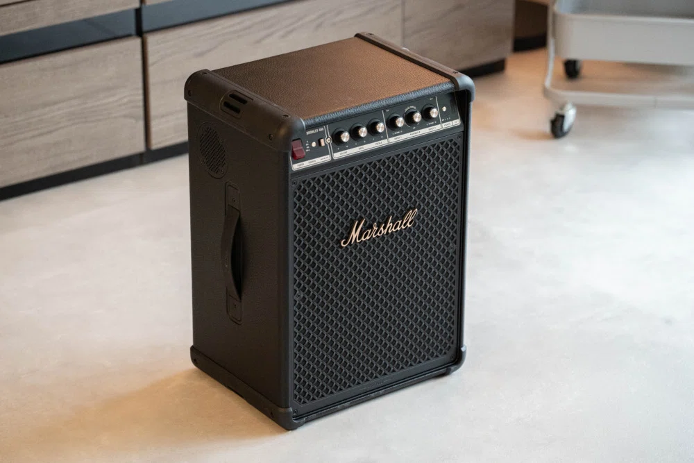 Marshallの新型スピーカーがやってきた。「Bromley 450」レビュー