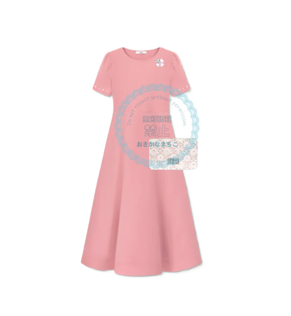 Rene ♡オードリーワンピース　ピンク 全身Renéコーデ3選【ピンクニットワンピース】～40代からの高級服