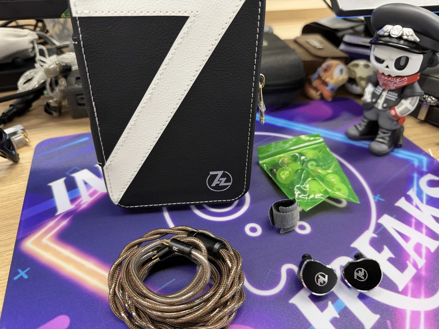 心音 7Hz x Crinacle Diablo レビュー｜低域を濁らせない優等生は、低域特化