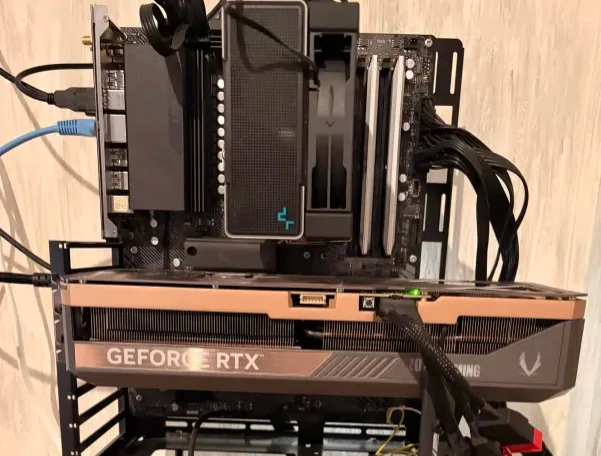 オープンフレームPCケースの勧め｜G