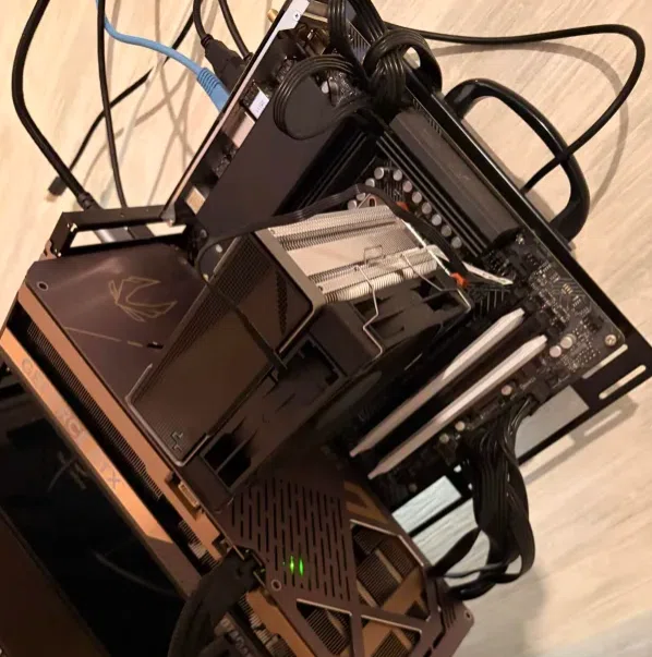 オープンフレームPCケースの勧め｜G