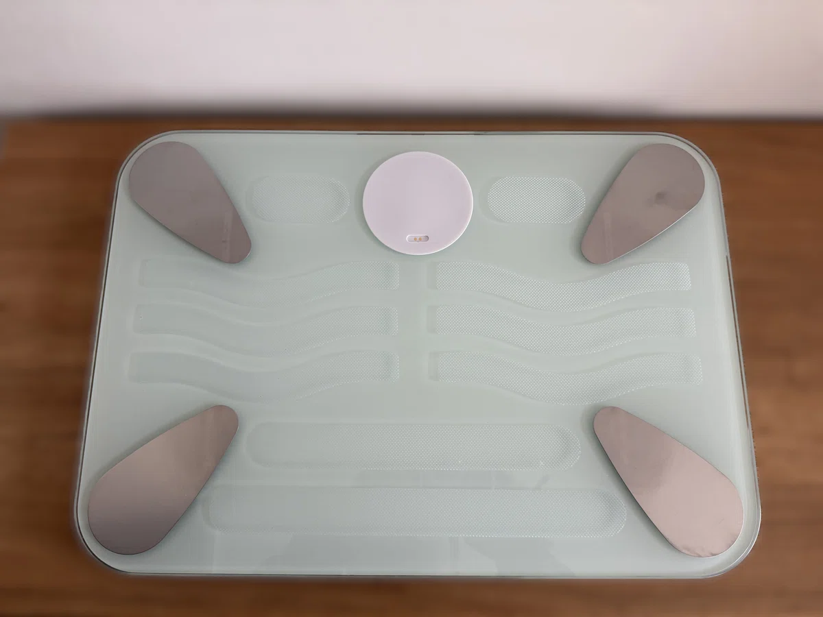 お風呂上がりに乗るだけで体重や体組成を記録できるスマートバスマット